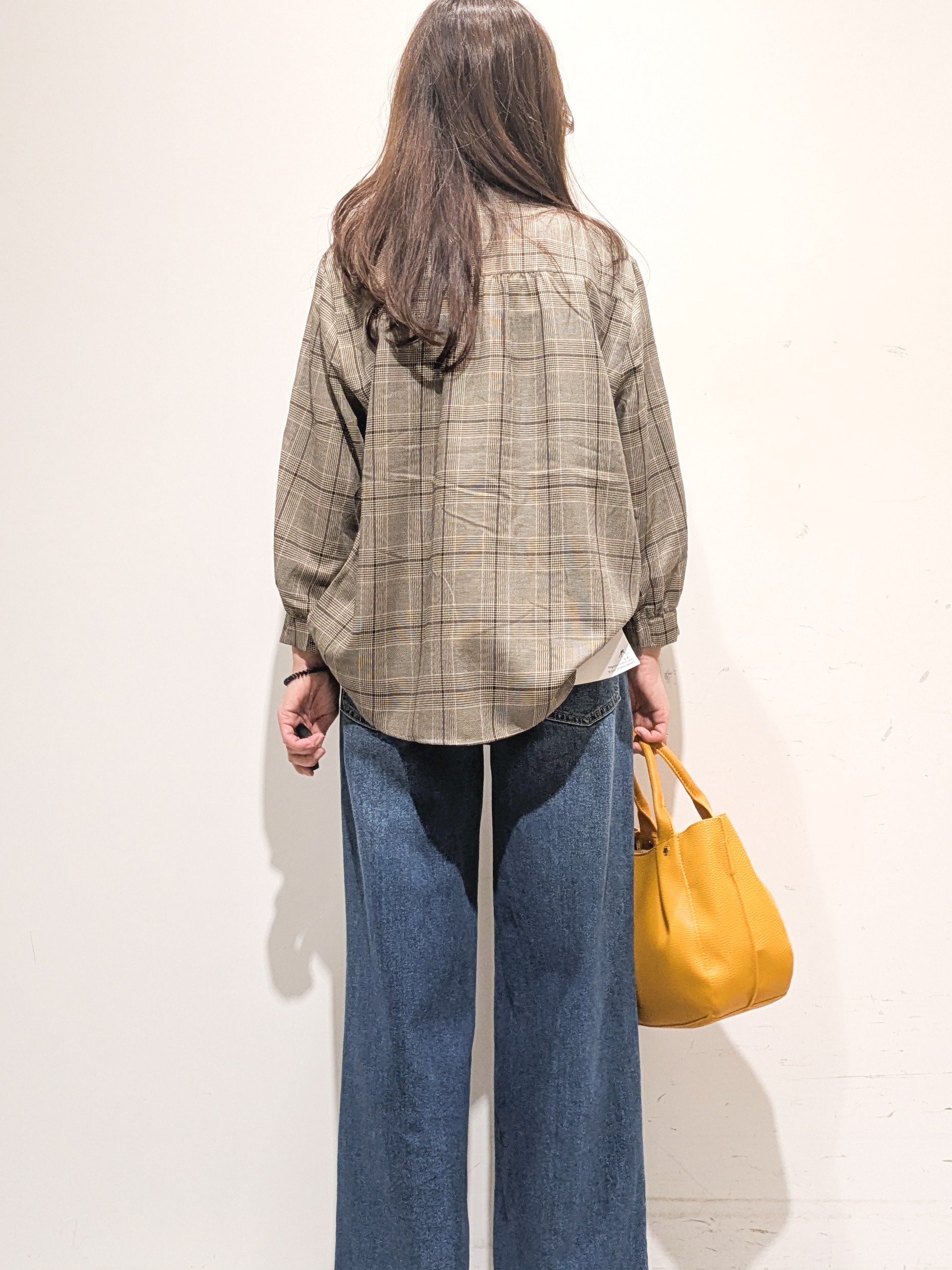 machiさんの「OPAQUE.CLIP｜【森絵梨佳さん着用】チェック柄フリルブラウス《洗濯機OK》」を使ったコーディネート