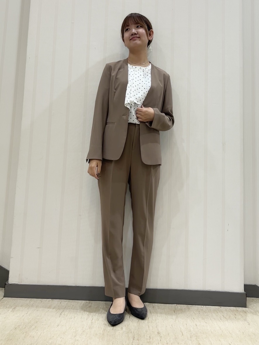 ちひさんの「INDIVI｜【初秋/UVケア/着る日傘】カラーレスジャケット」を使ったコーディネート