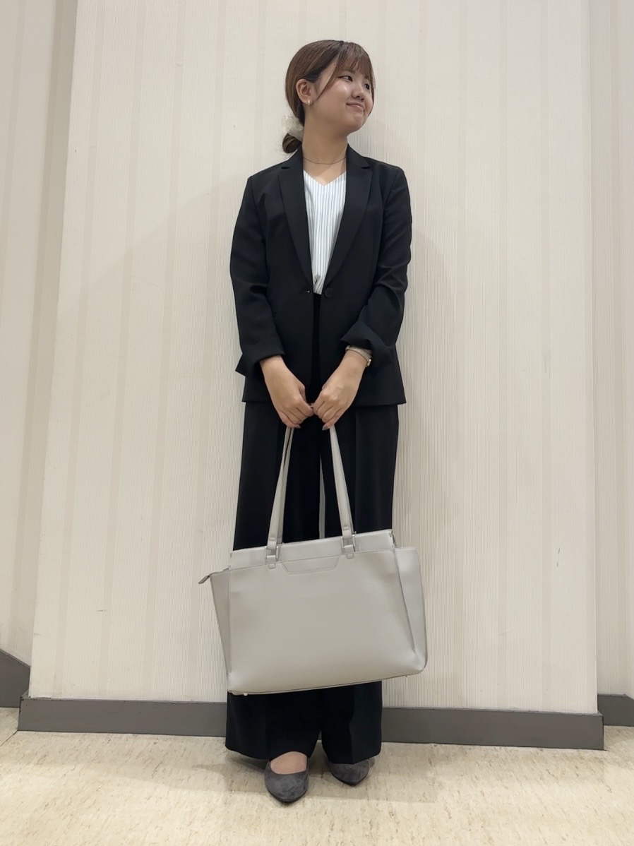 ちひさんの「INDIVI｜【洗える／UVケア／SETUP可能】ウール調ワイドパンツ」を使ったコーディネート