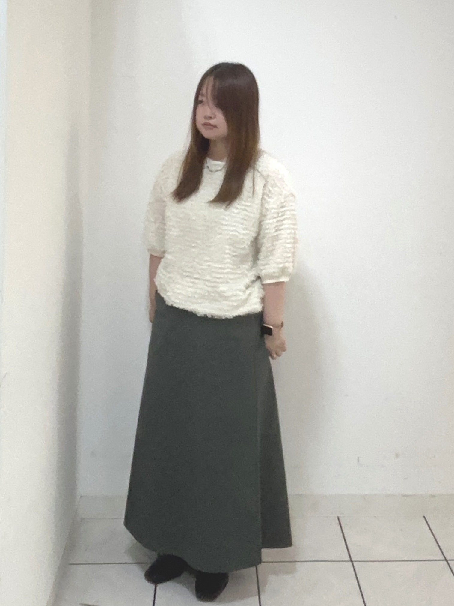 タマさんの「UNTITLED｜【秋映え/体型カバー】フェザージャガードプルオーバー」を使ったコーディネート