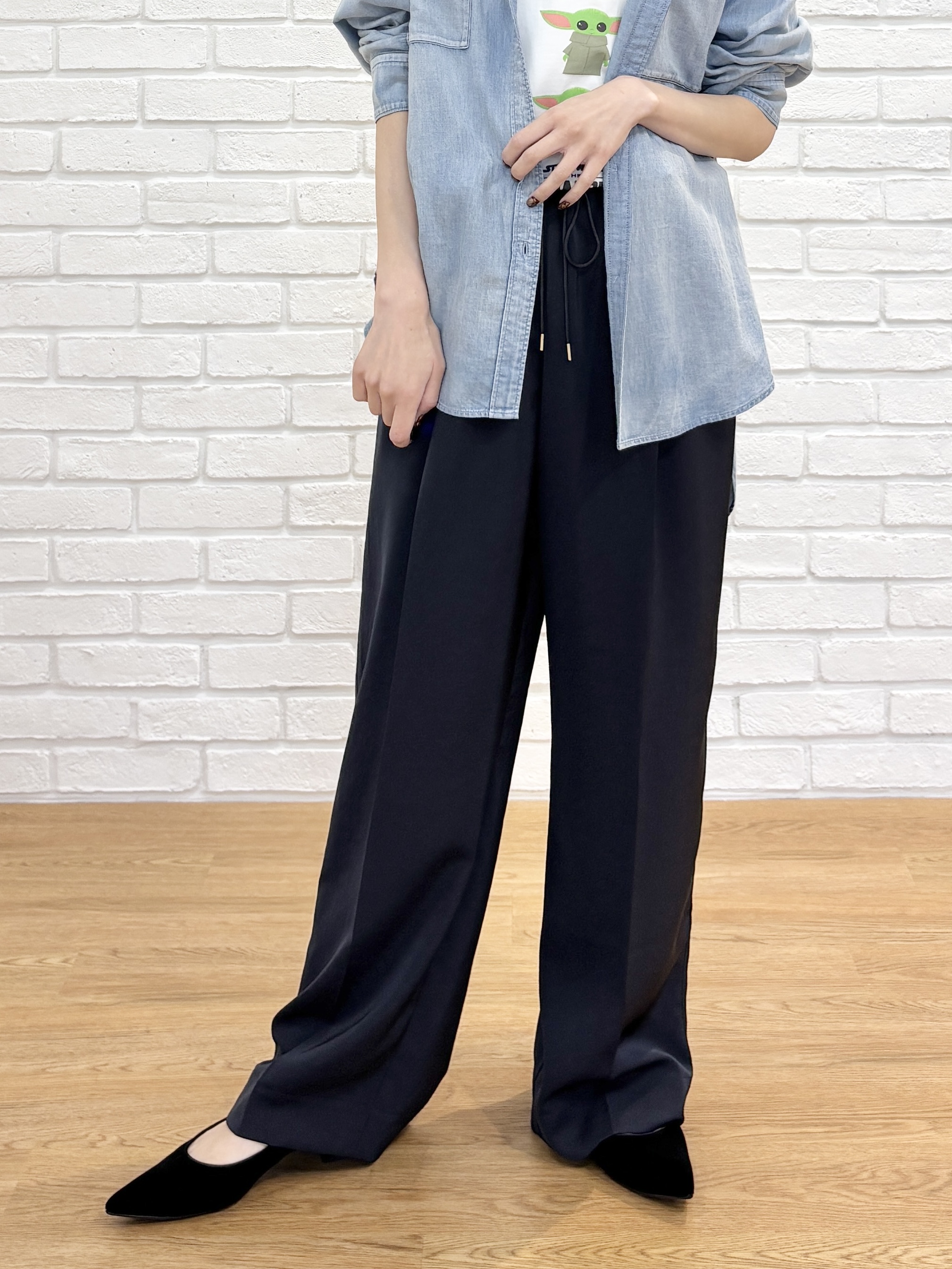 清水夏姫さんの「DRESSTERIOR｜【接触冷感】STAR WARS グローグ グラフィックTシャツ」を使ったコーディネート