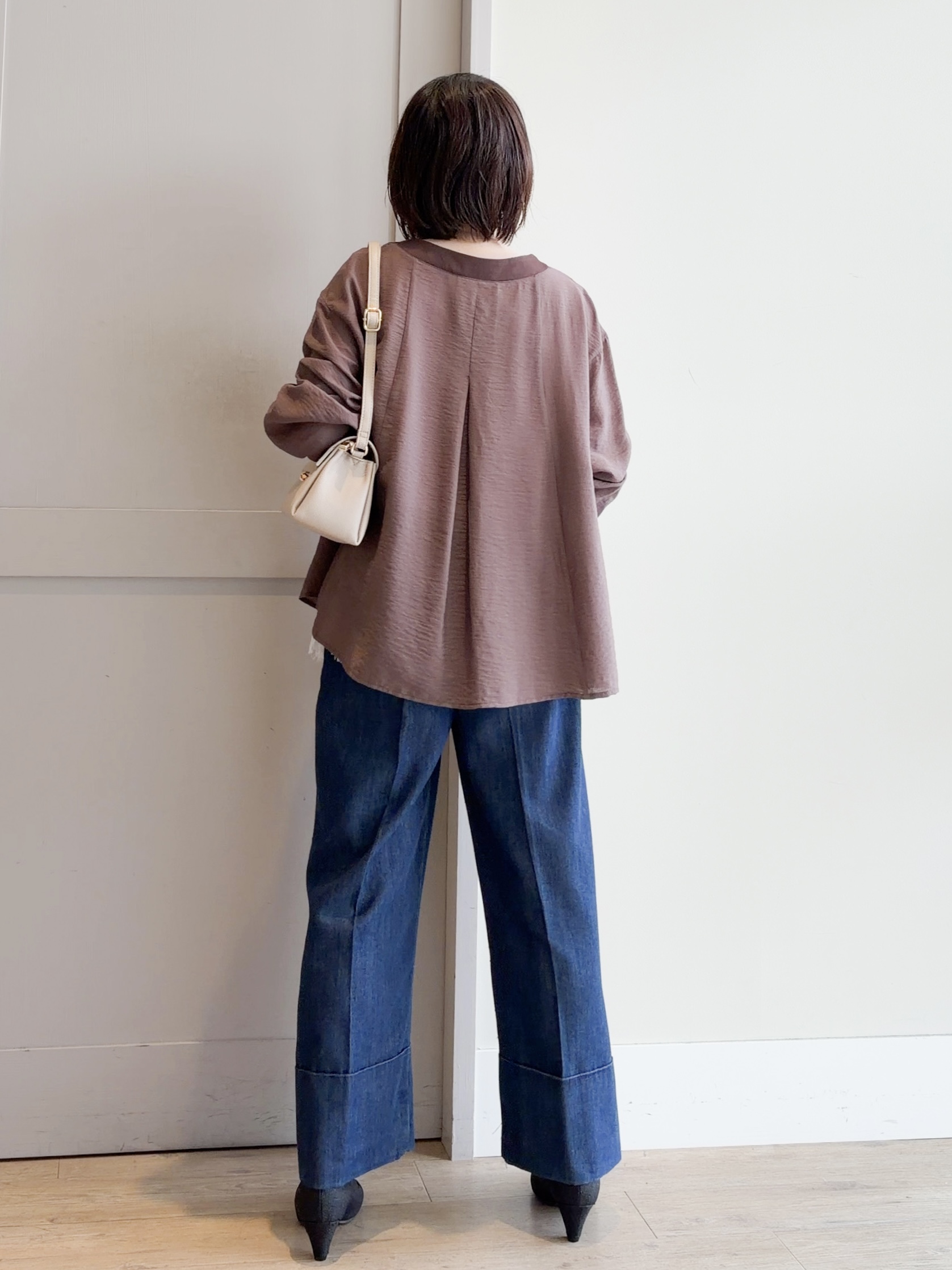 yamakoさんの「grove｜シアーシャツカーディガン」を使ったコーディネート