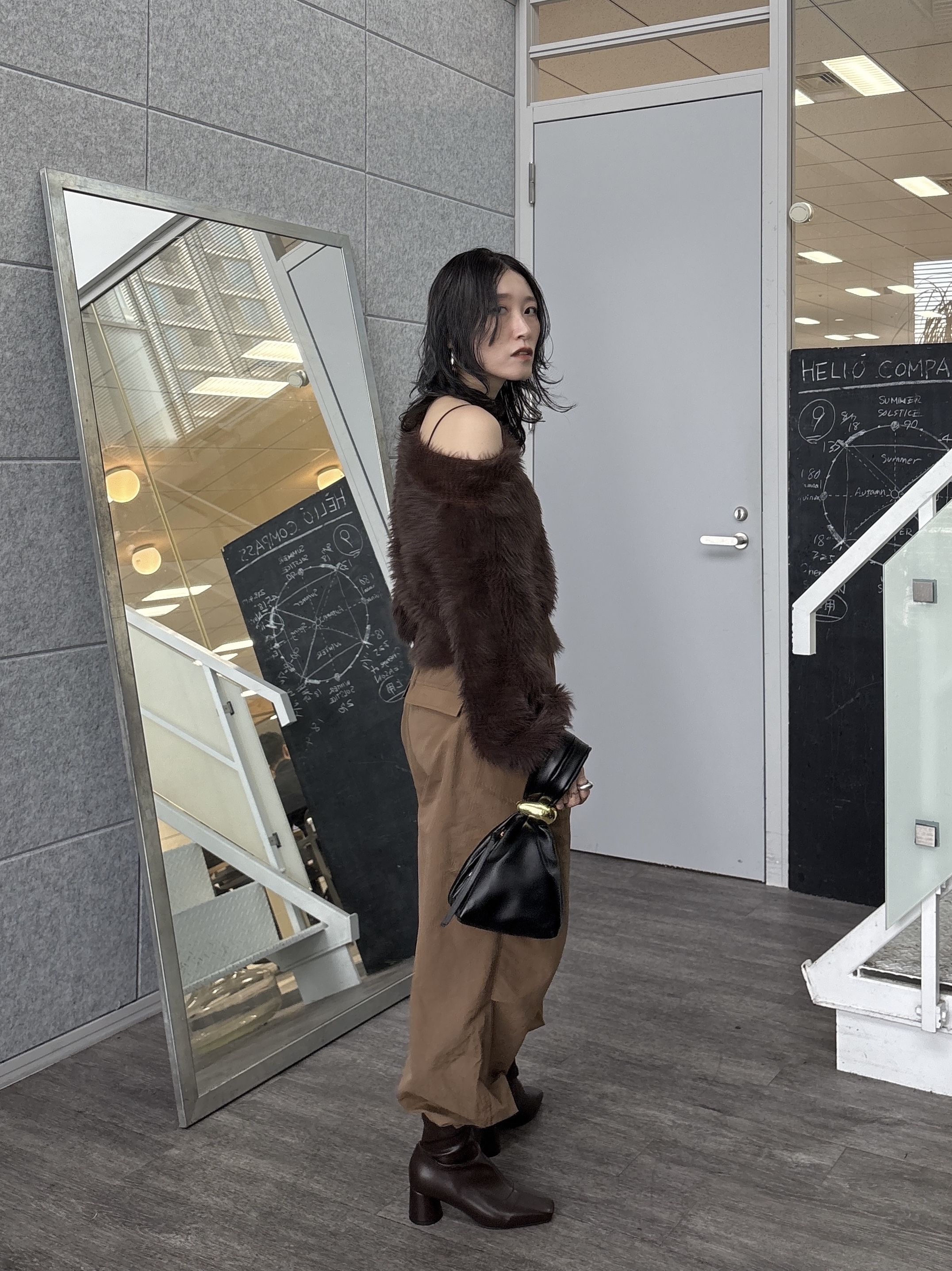 kotakiさんの「INDIVI｜ナイロンカーゴパンツ」を使ったコーディネート