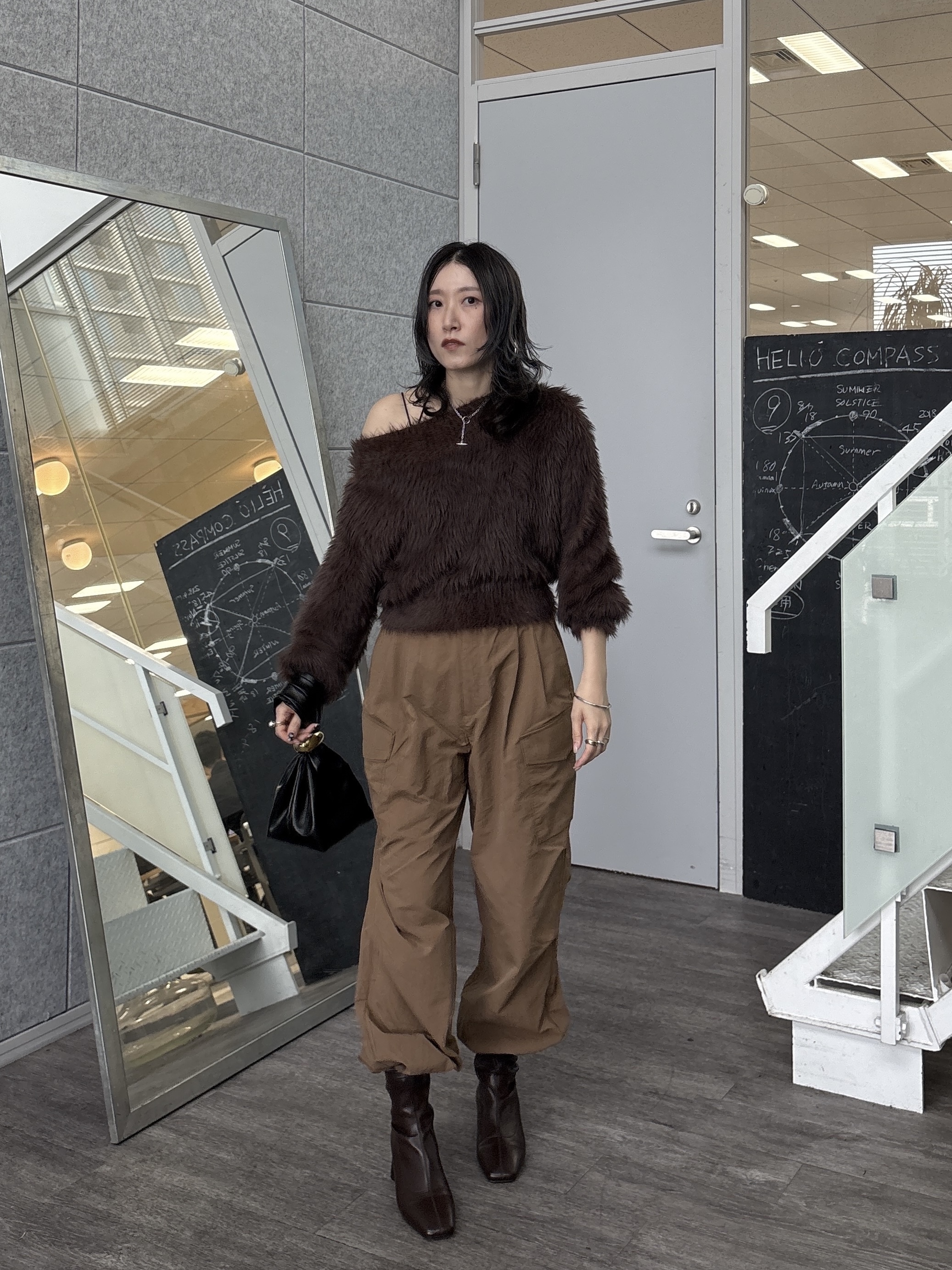 kotakiさんの「INDIVI｜ナイロンカーゴパンツ」を使ったコーディネート
