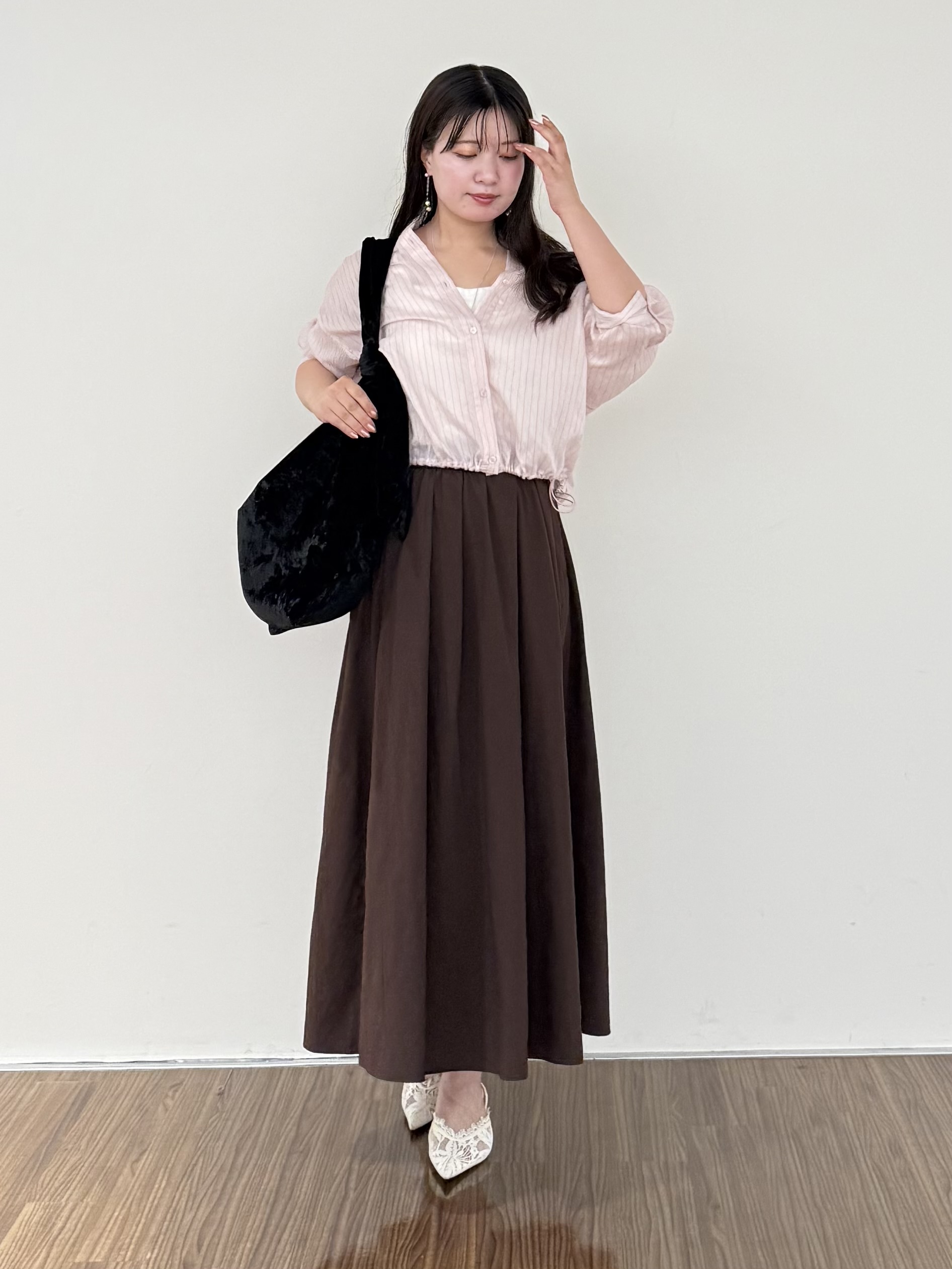 いくみさんの「INDIVI｜【シアー／7分袖】体型カバーゆったりシャツ」を使ったコーディネート