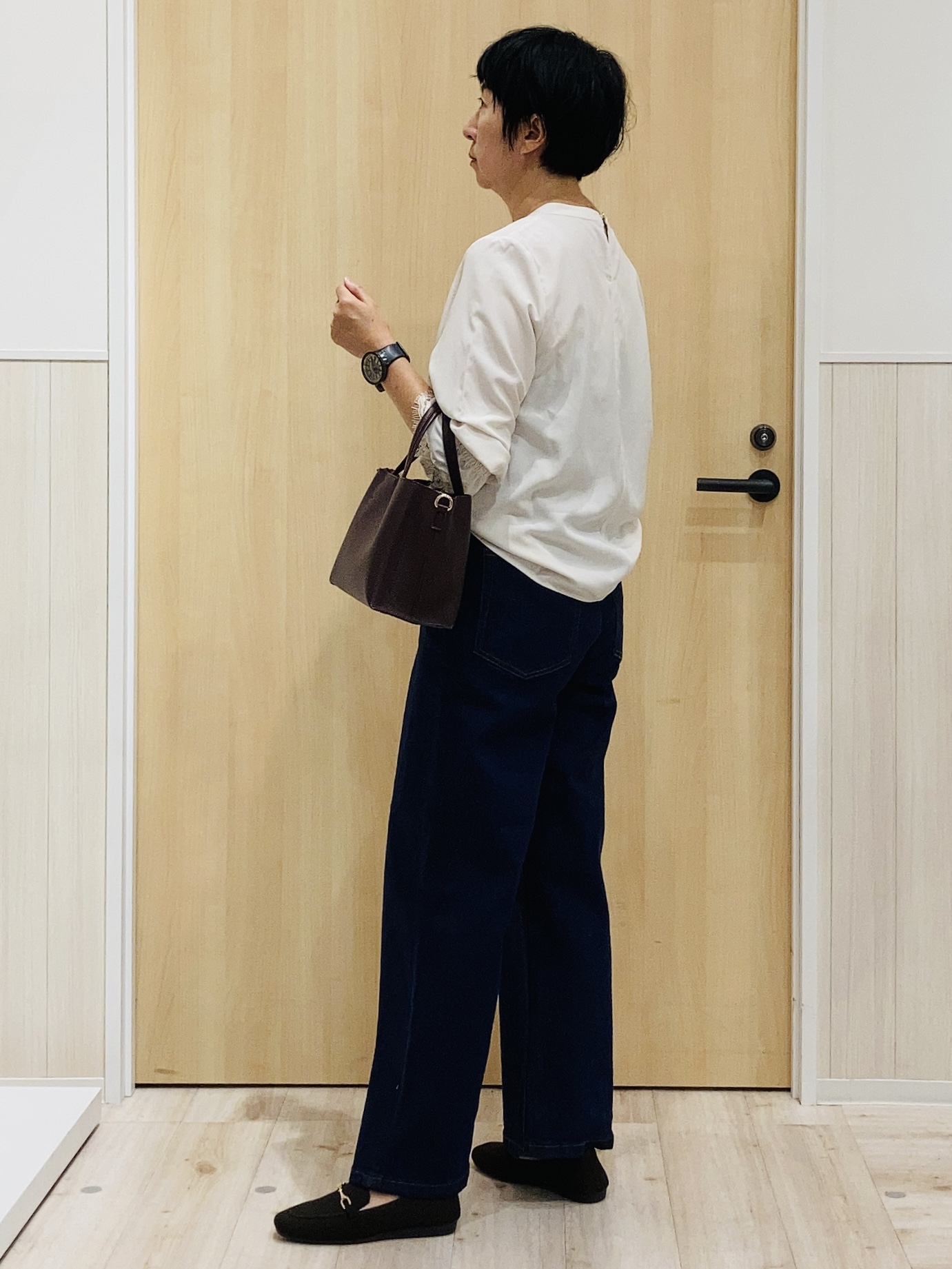 ノンさんの「SHOO･LA･RUE｜【S-LL/洗濯機可】お袖レースで華やぐ。フェミニンブラウス」を使ったコーディネート