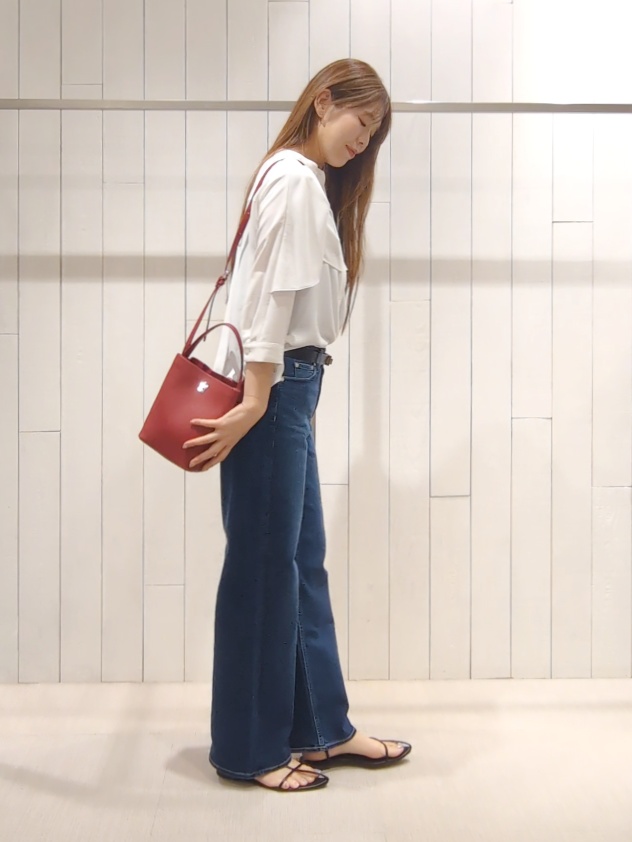SHOさんの「INDIVI｜【2WAY／合皮】ポシェットサイズバッグ」を使ったコーディネート