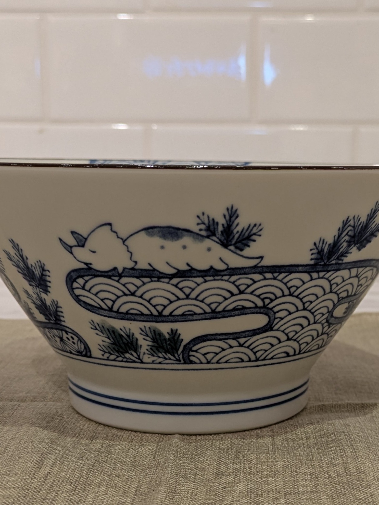 maruさんの「212 KITCHEN STORE｜江戸っ子恐竜 青海竜 反丼」を使ったコーディネート