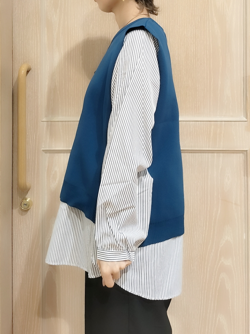YUKIさんの「SHOO･LA･RUE｜【2点セット/S-LL】着回し自在 スポンディッシュニットベスト＆フレアシャツ」を使ったコーディネート