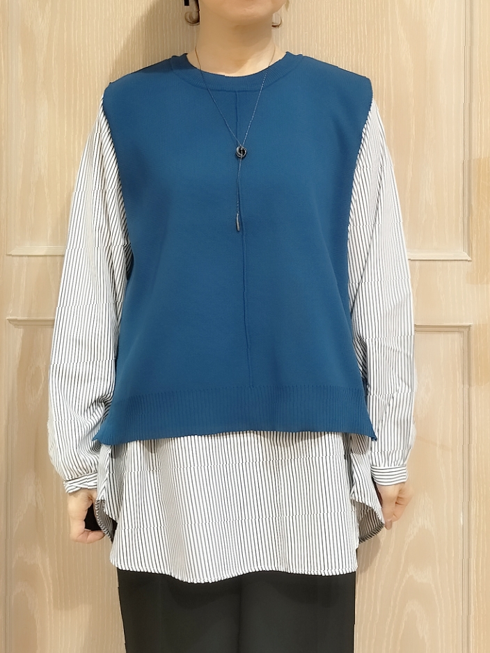 YUKIさんの「SHOO･LA･RUE｜【2点セット/S-LL】着回し自在 スポンディッシュニットベスト＆フレアシャツ」を使ったコーディネート