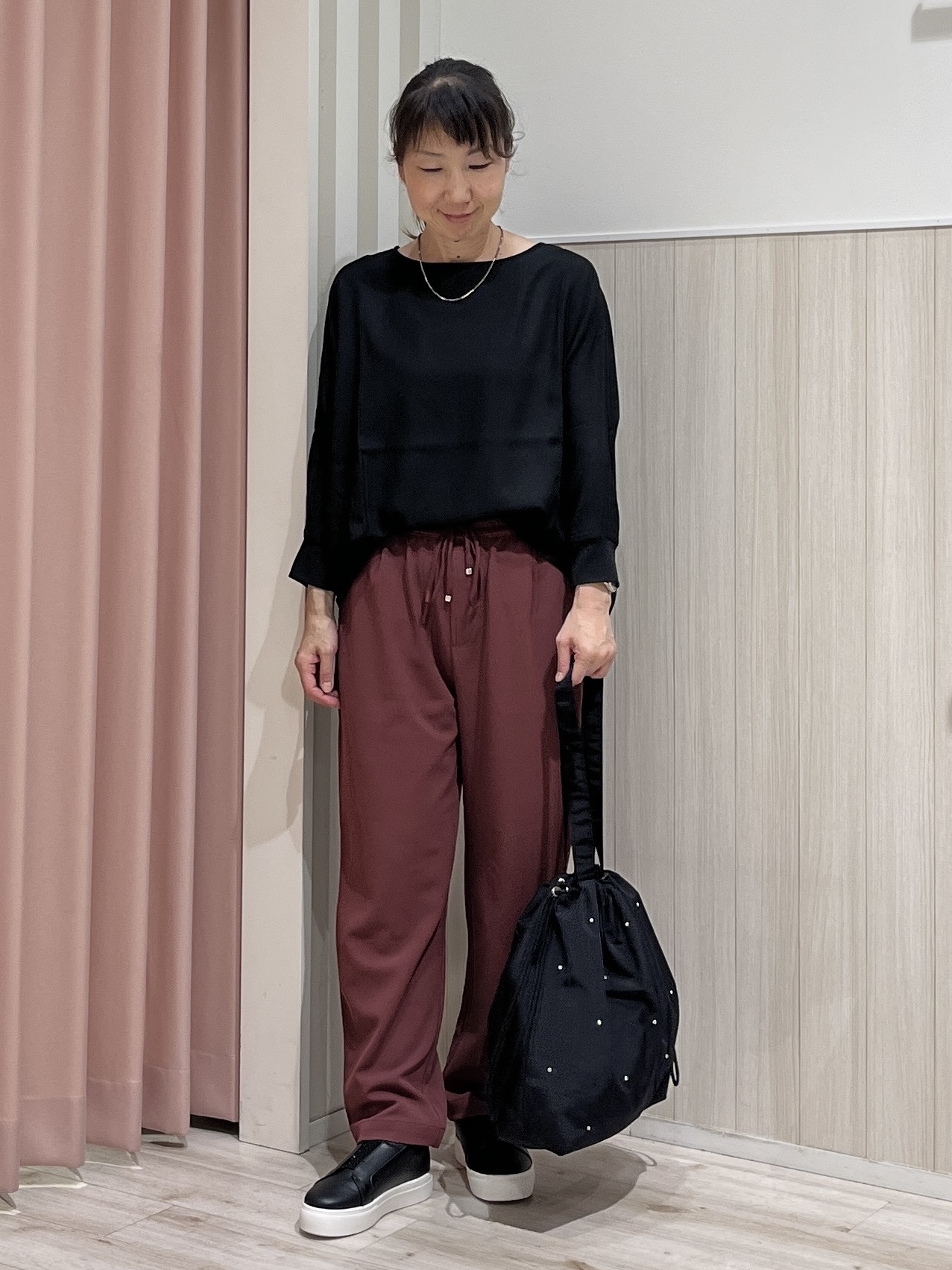 まつみさんの「SHOO･LA･RUE｜【洗濯後しわになりにくい/S-LL】選べる6パターン 羽織としても活躍する ベーシックシャツ」を使ったコーディネート