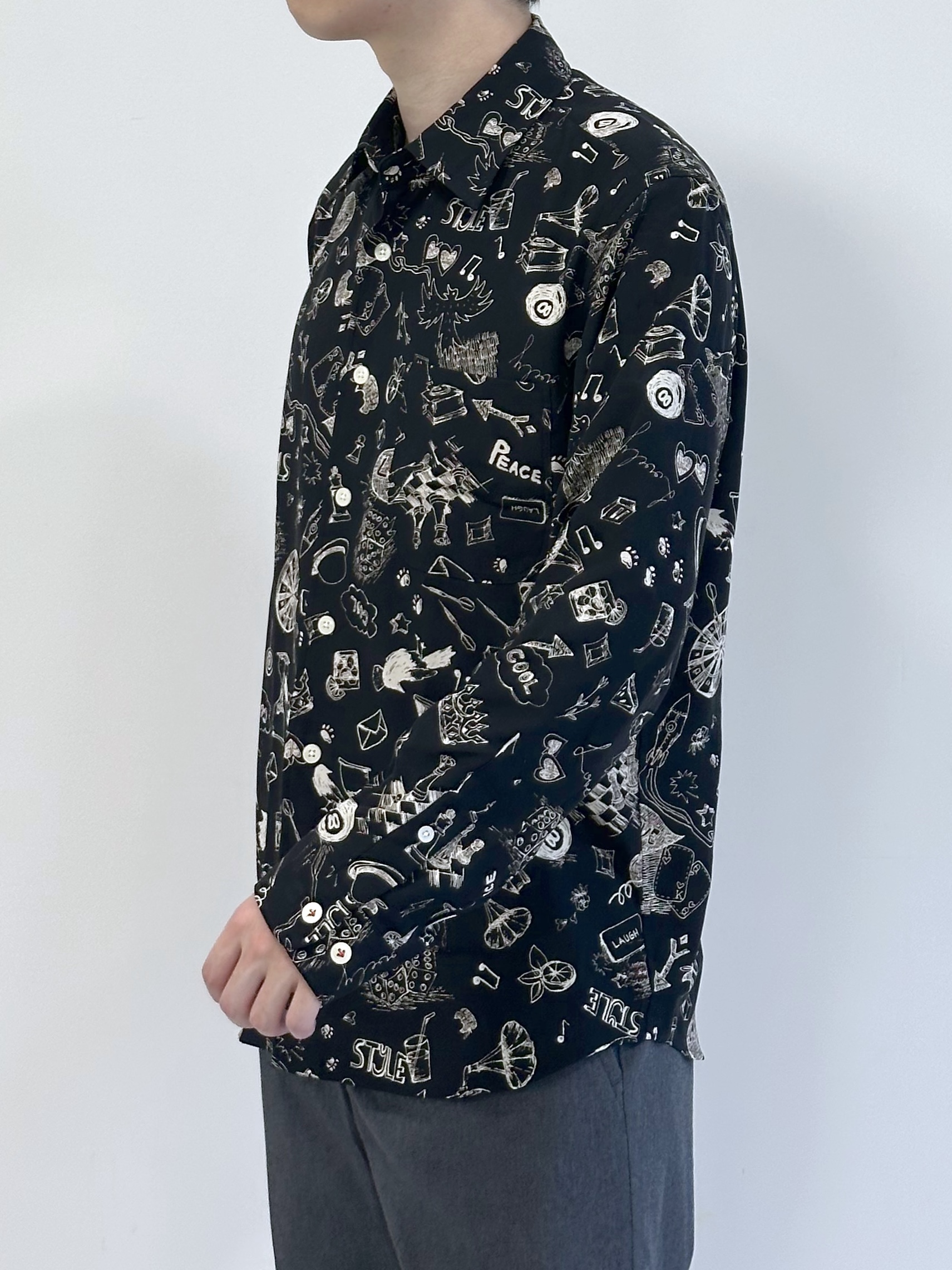 イッシーさんの「TAKEO KIKUCHI｜【BOWLER HAT LABEL】日本製PLAYプリントシャツ」を使ったコーディネート
