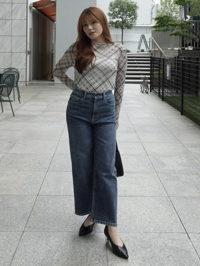 sayaさんの「SHOO･LA･RUE｜【S-LL/洗濯機可】コーデにプラスするだけで垢抜ける 柄アソートシアーチュールトップス」を使ったコーディネート