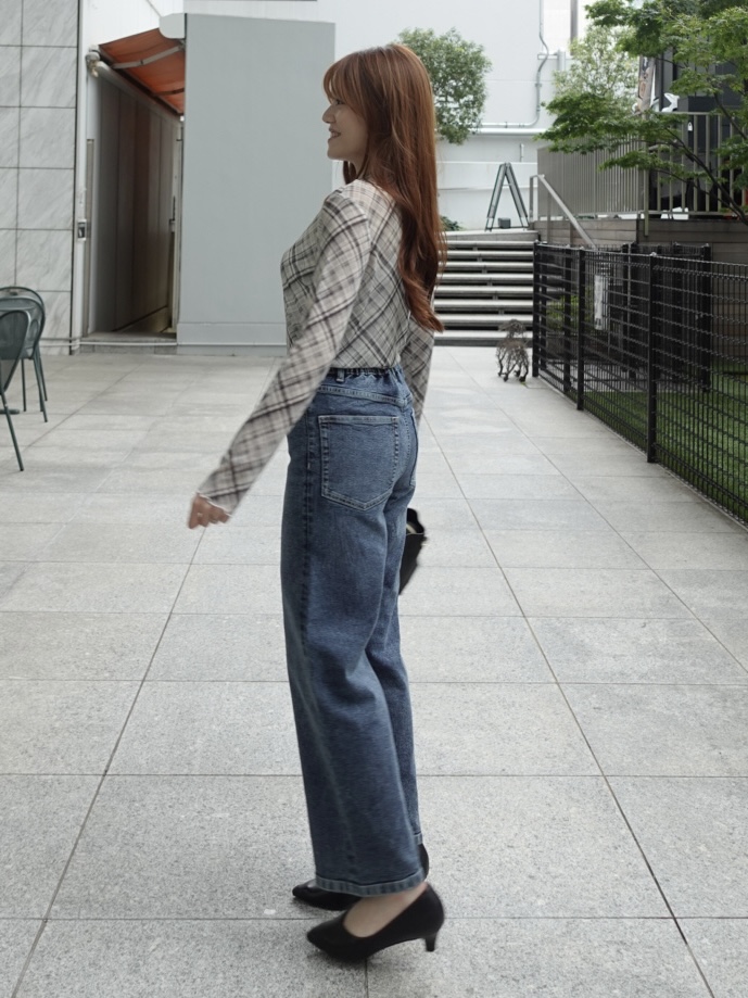 sayaさんの「SHOO･LA･RUE｜【S-LL/洗濯機可】コーデにプラスするだけで垢抜ける 柄アソートシアーチュールトップス」を使ったコーディネート