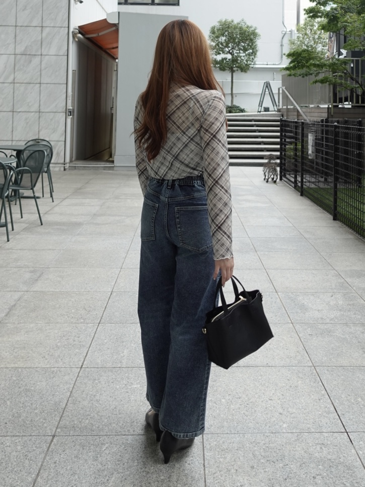 sayaさんの「SHOO･LA･RUE｜【S-LL/洗濯機可】コーデにプラスするだけで垢抜ける 柄アソートシアーチュールトップス」を使ったコーディネート