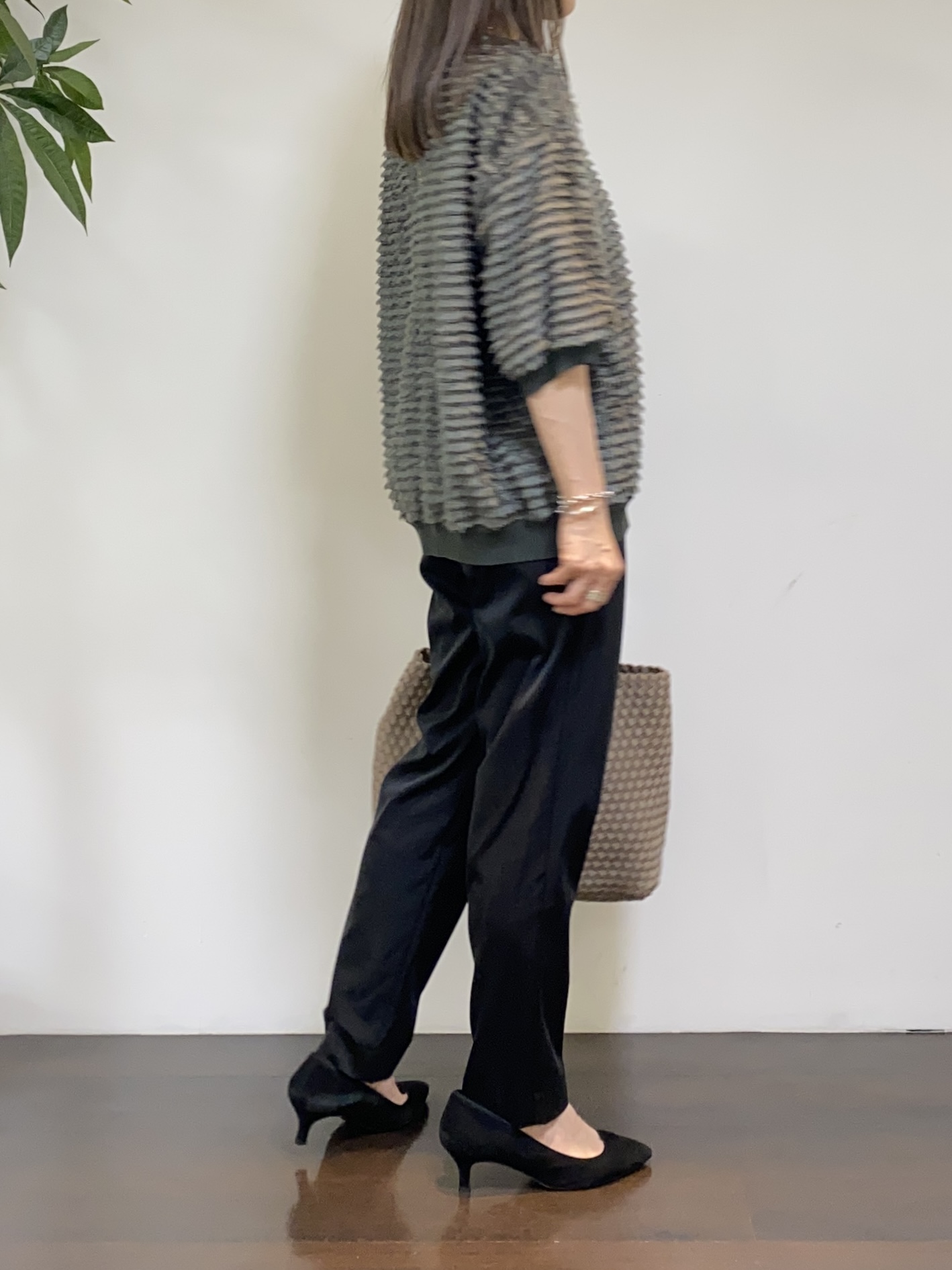 tomoさんの「UNTITLED｜【秋映え/体型カバー】フェザージャガードプルオーバー」を使ったコーディネート