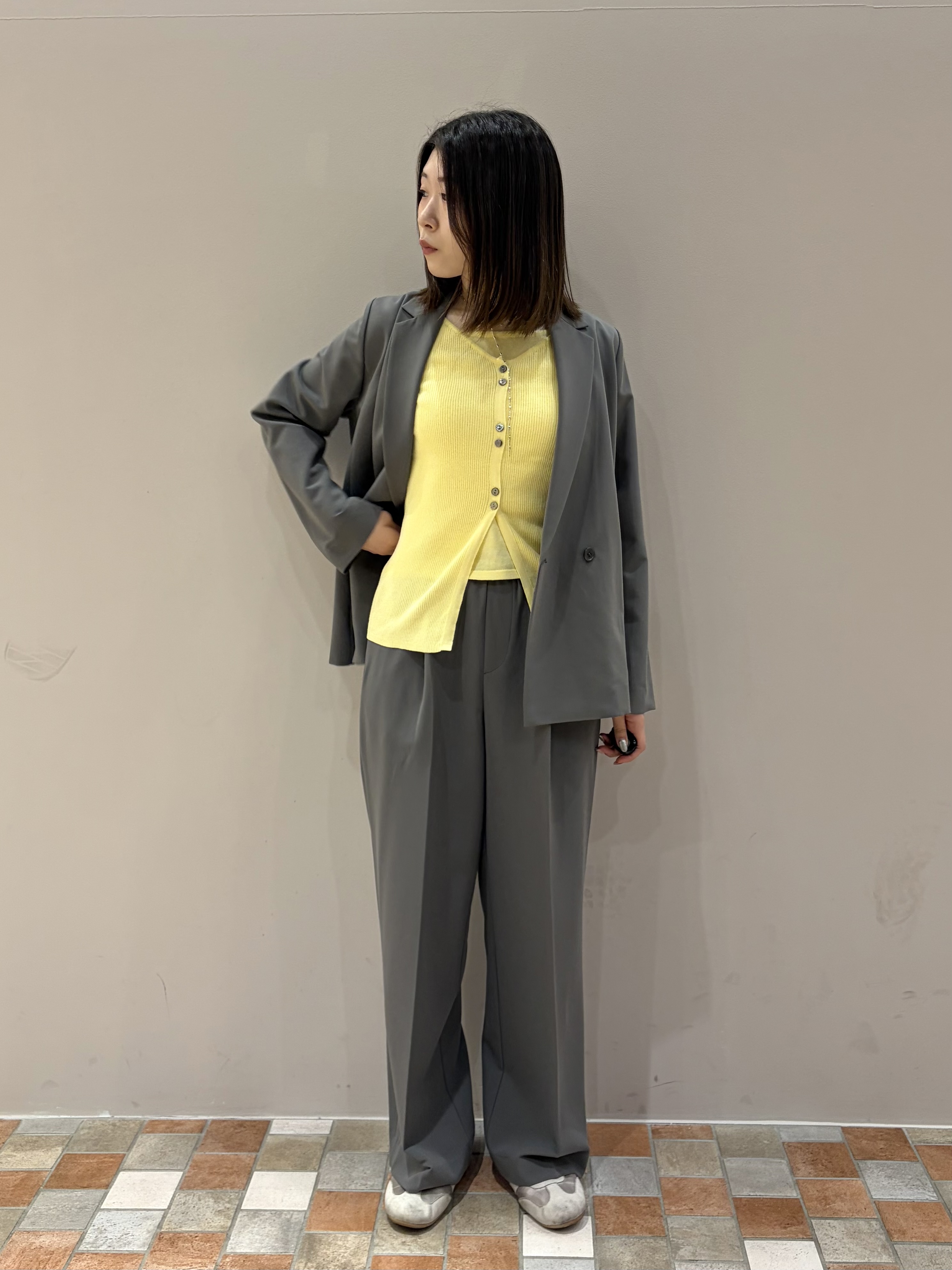 amiさんの「INDIVI｜ラインロングネックレス」を使ったコーディネート