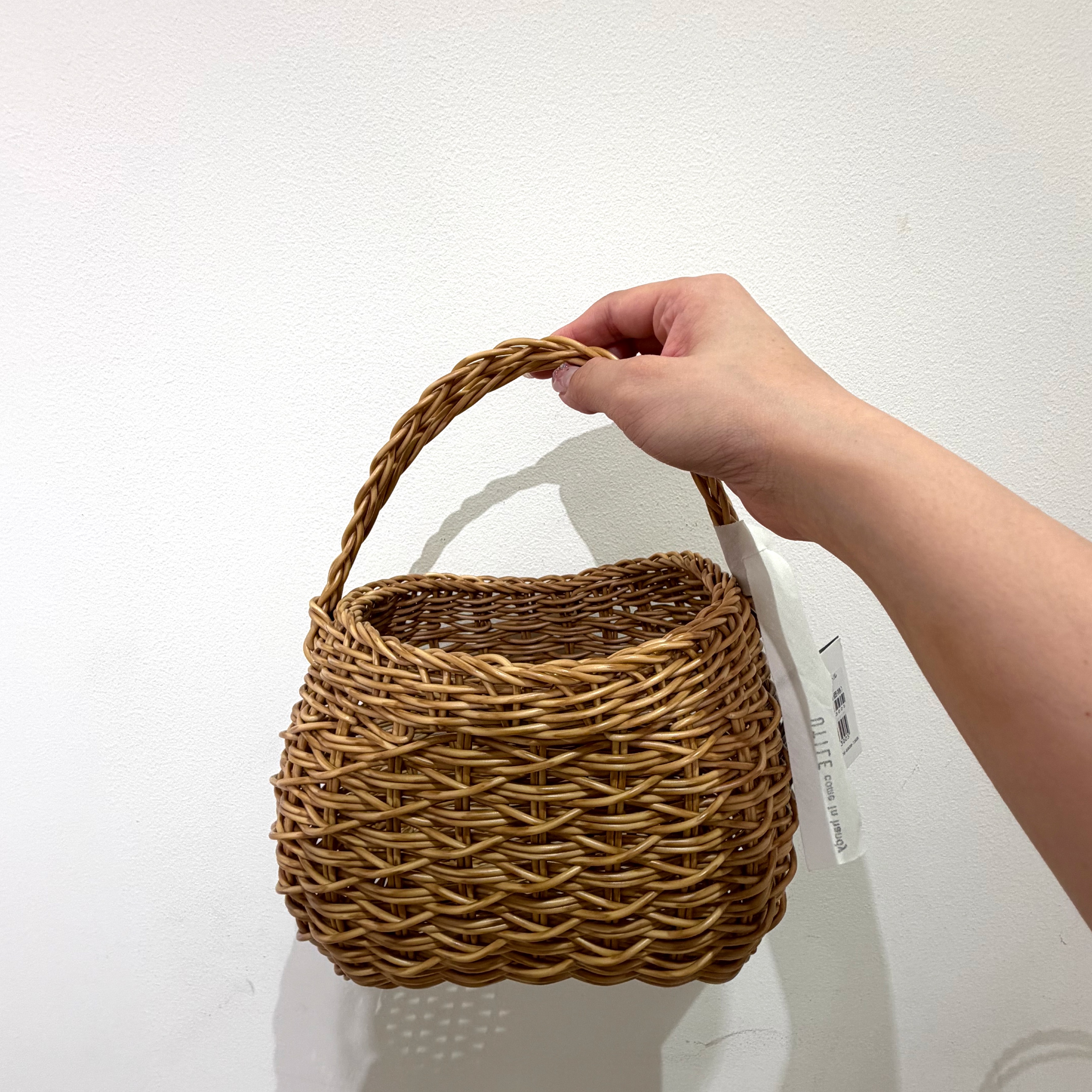 airiさんの「212 KITCHEN STORE｜ユティルナイール リトルオーバルバッグ」を使ったコーディネート