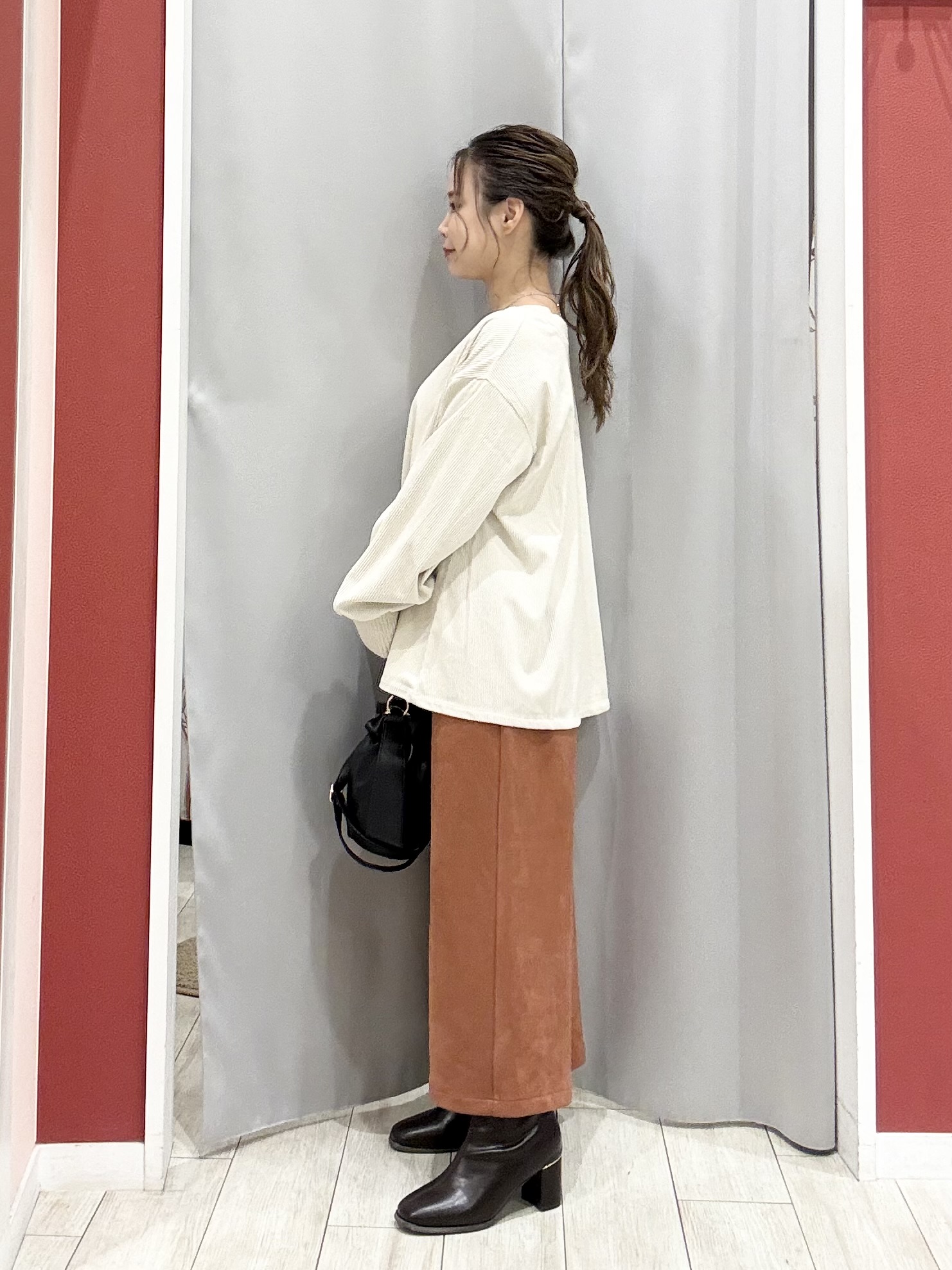 shioさんの「SHOO･LA･RUE｜コーデの幅が広がる！コーデュロイ2WAYプルオーバー」を使ったコーディネート