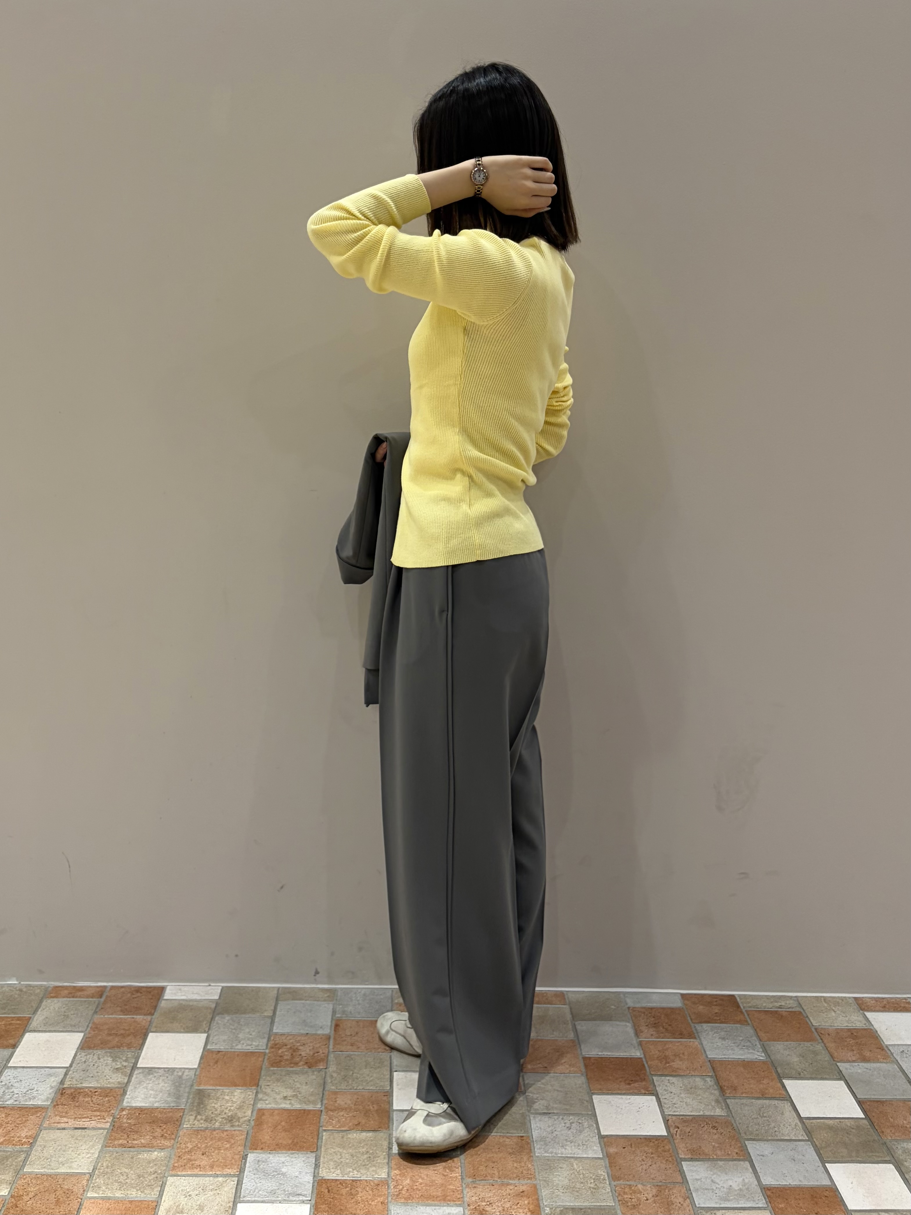 amiさんの「INDIVI｜ラインロングネックレス」を使ったコーディネート
