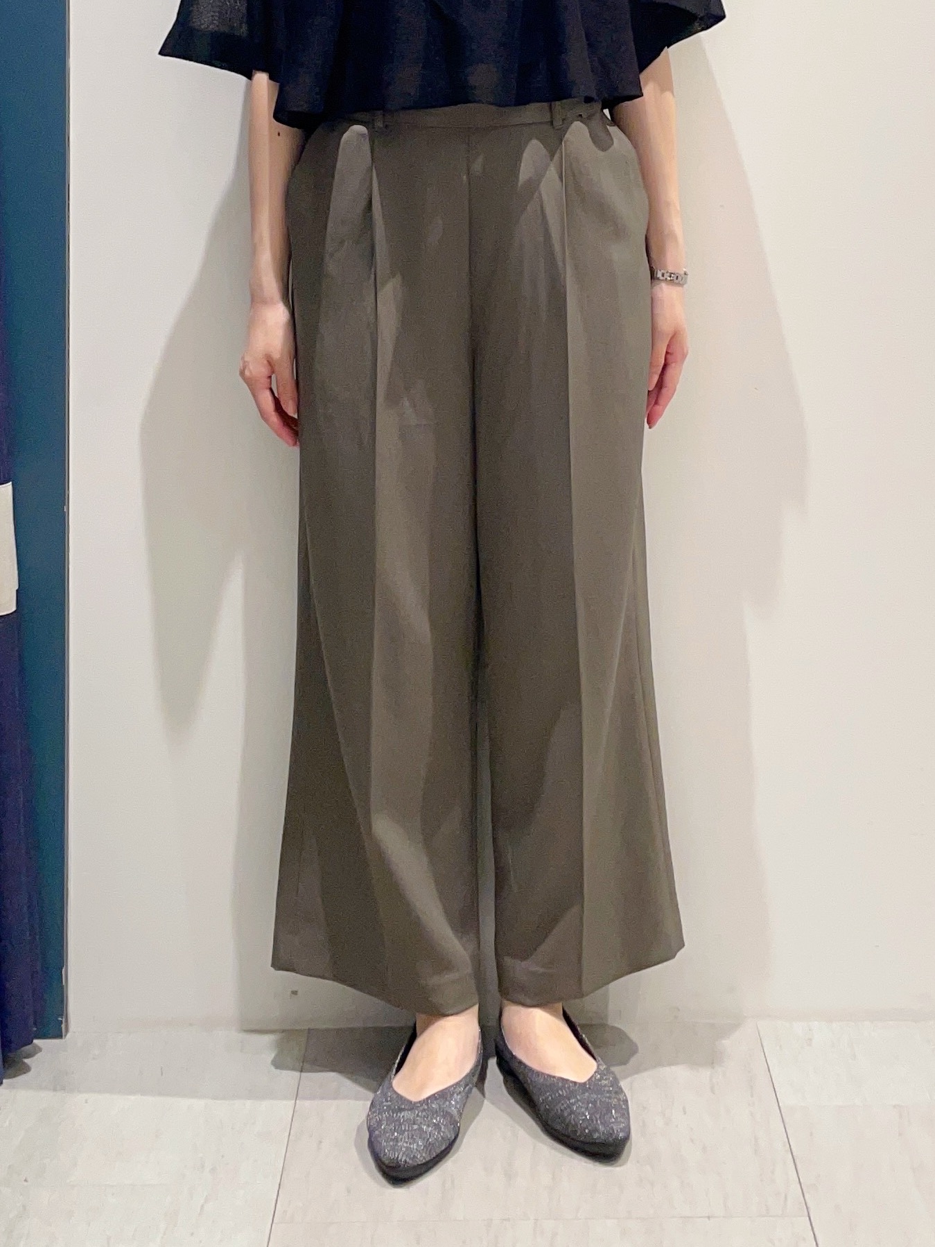 haruさんの「grove｜【涼しく二の腕カバー】フロントシアーフレアニット」を使ったコーディネート