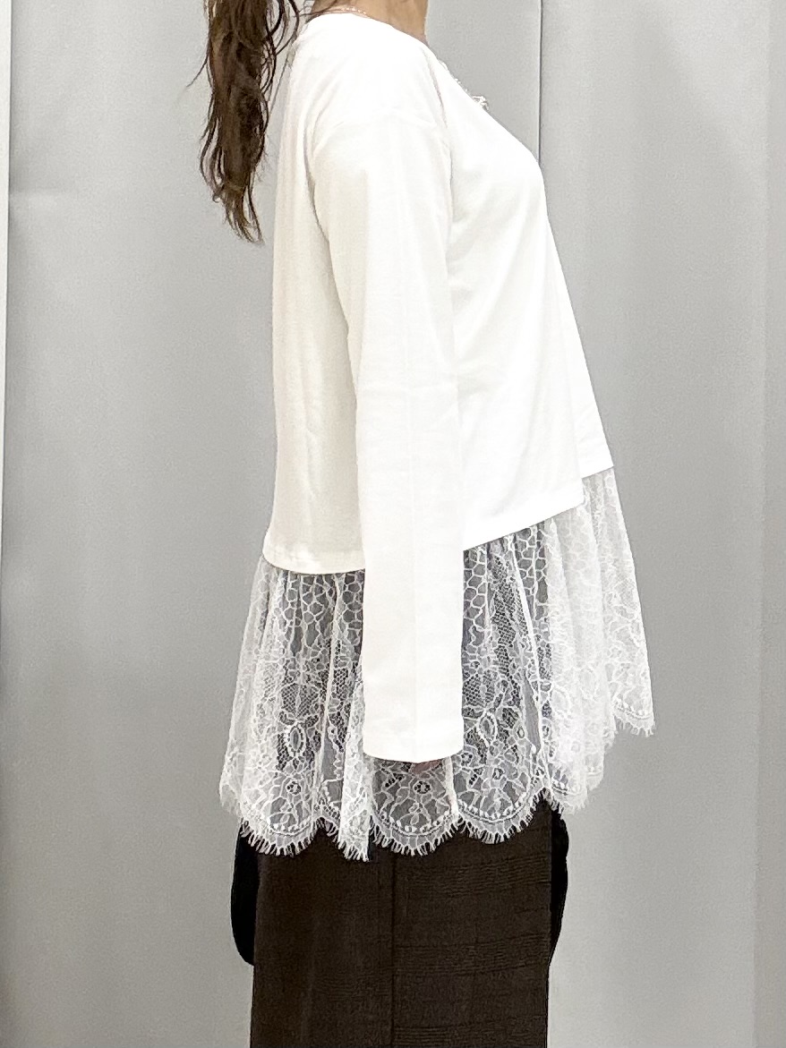 shioさんの「SHOO･LA･RUE｜【S-LL/体型カバー】もちさらなめらかタッチ 抜き襟風トップス」を使ったコーディネート