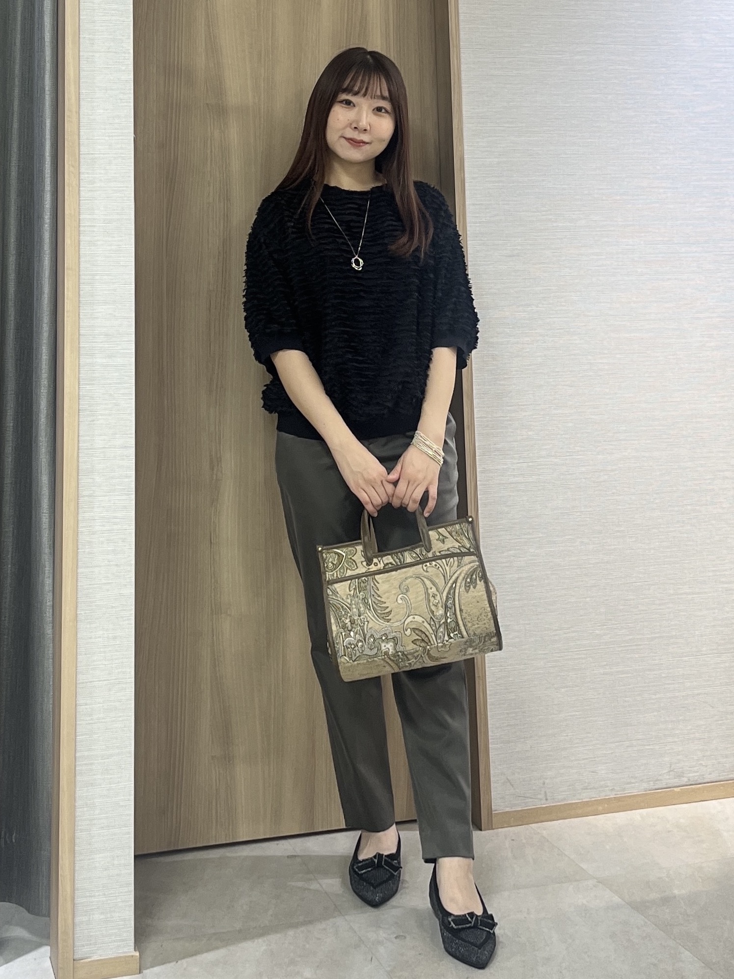 KAHOさんの「UNTITLED｜【秋映え/体型カバー】フェザージャガードプルオーバー」を使ったコーディネート