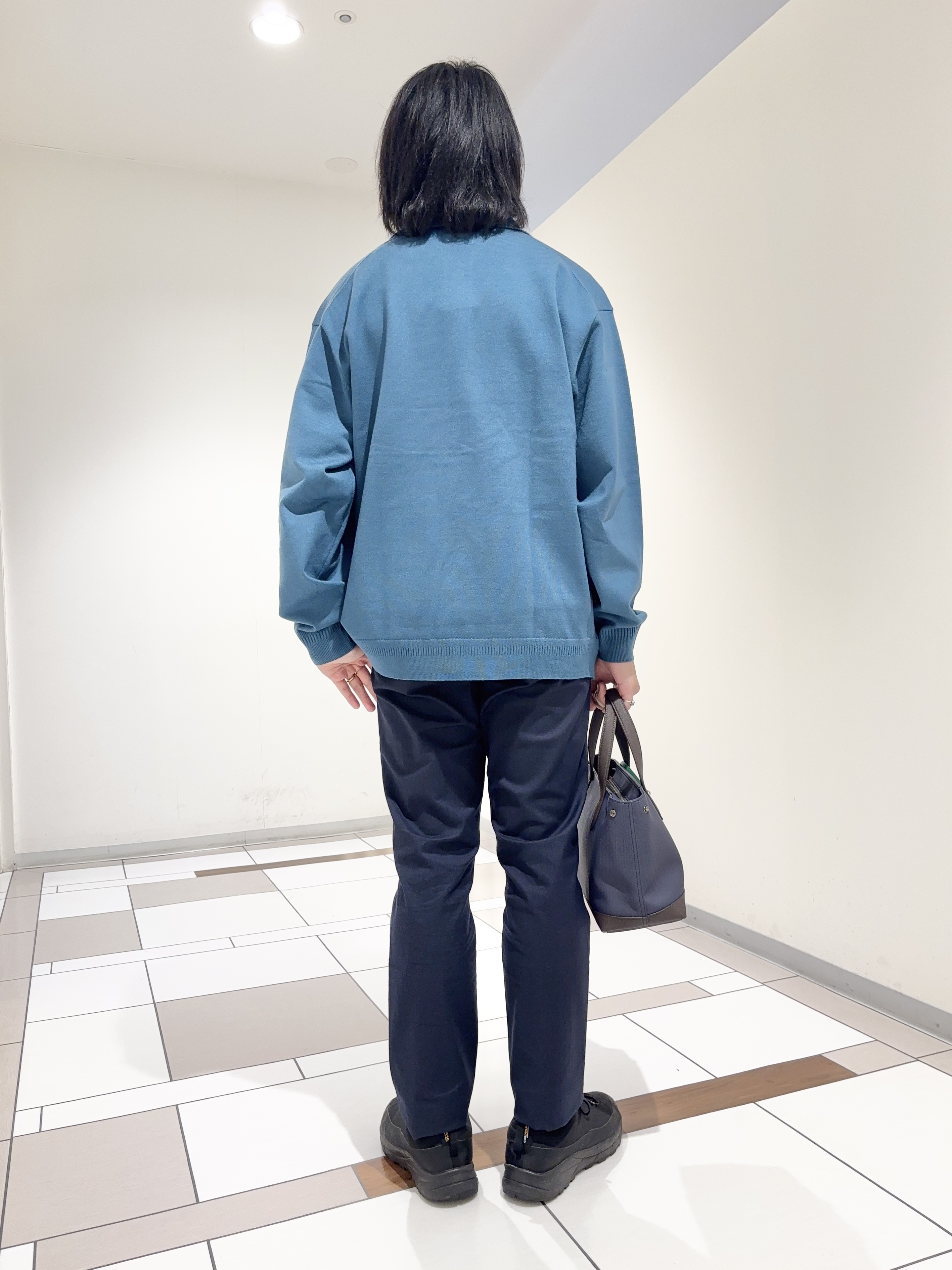 及川さんの「TAKEO KIKUCHI｜ニット シャツ カーディガン」を使ったコーディネート