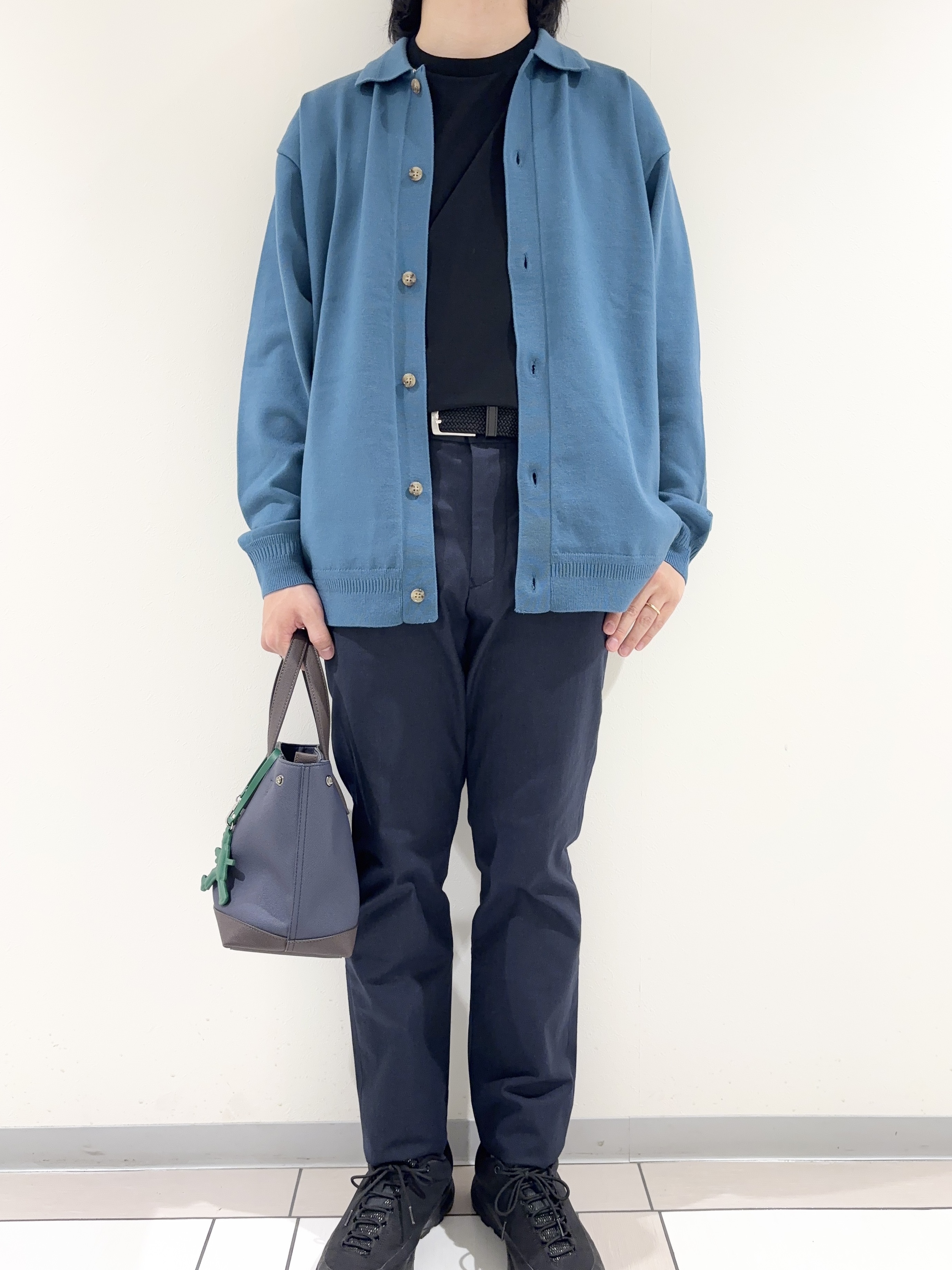 及川さんの「TAKEO KIKUCHI｜ニット シャツ カーディガン」を使ったコーディネート
