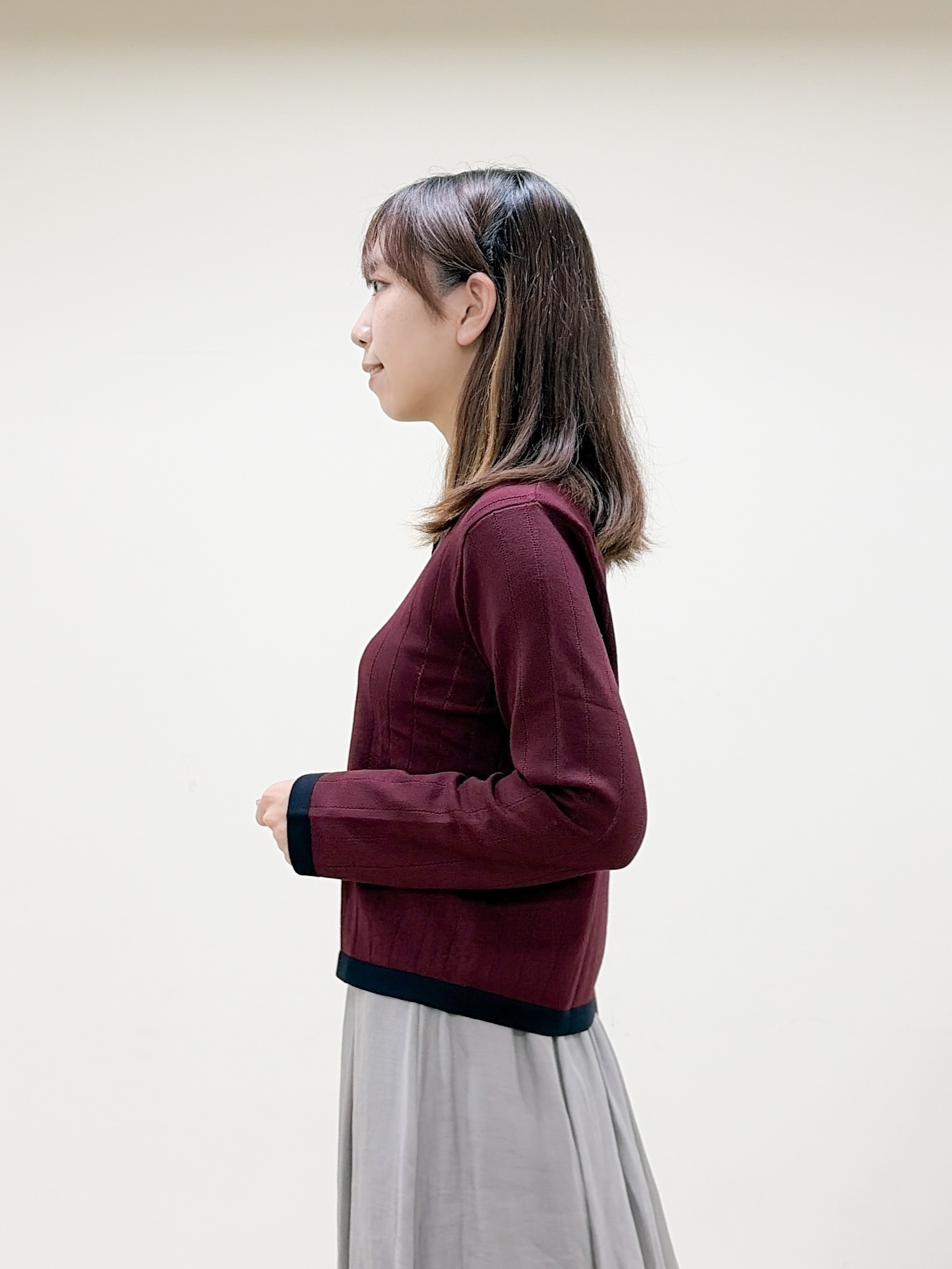 yurinaさんの「index｜バイカラークルーネックカーディガン【洗濯機OK】」を使ったコーディネート