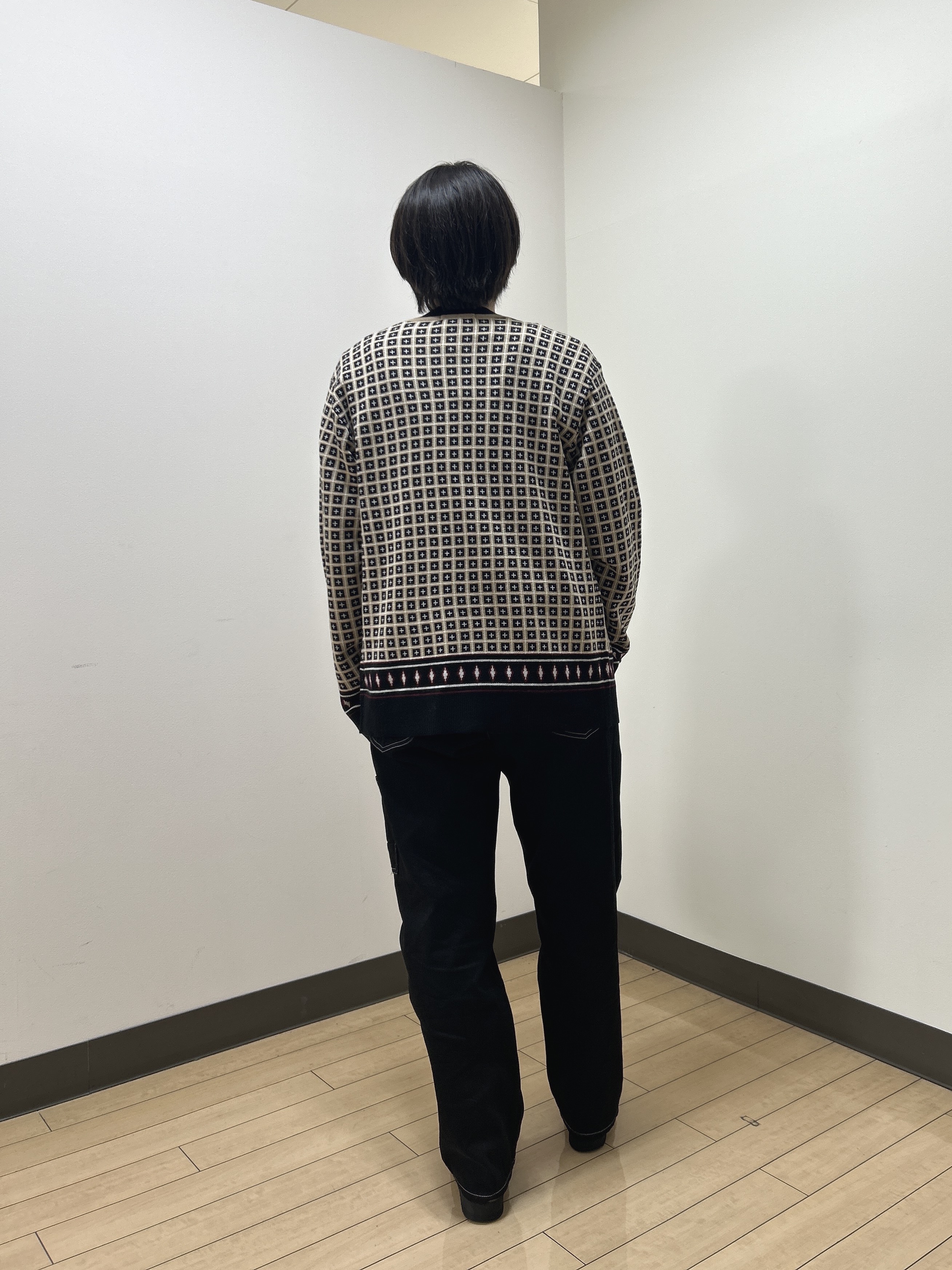 okaさんの「TAKEO KIKUCHI｜【BOWLER HAT LABEL】ジオメトリック柄カーディガン」を使ったコーディネート
