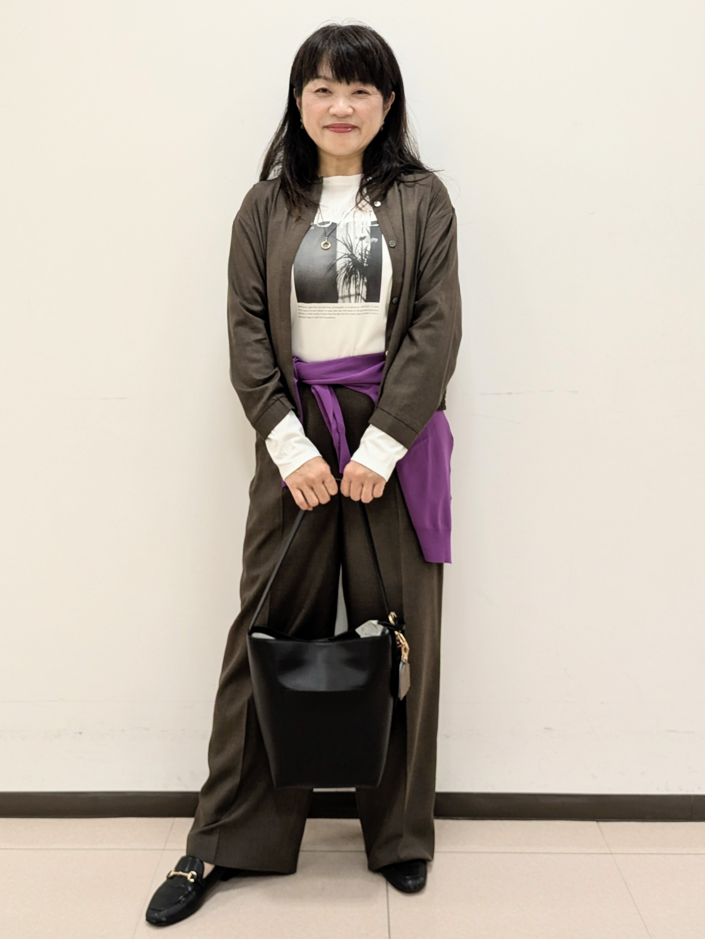 ともさんの「UNTITLED｜【セットアップ可/秋羽織り】メランジツイルシャツ」を使ったコーディネート