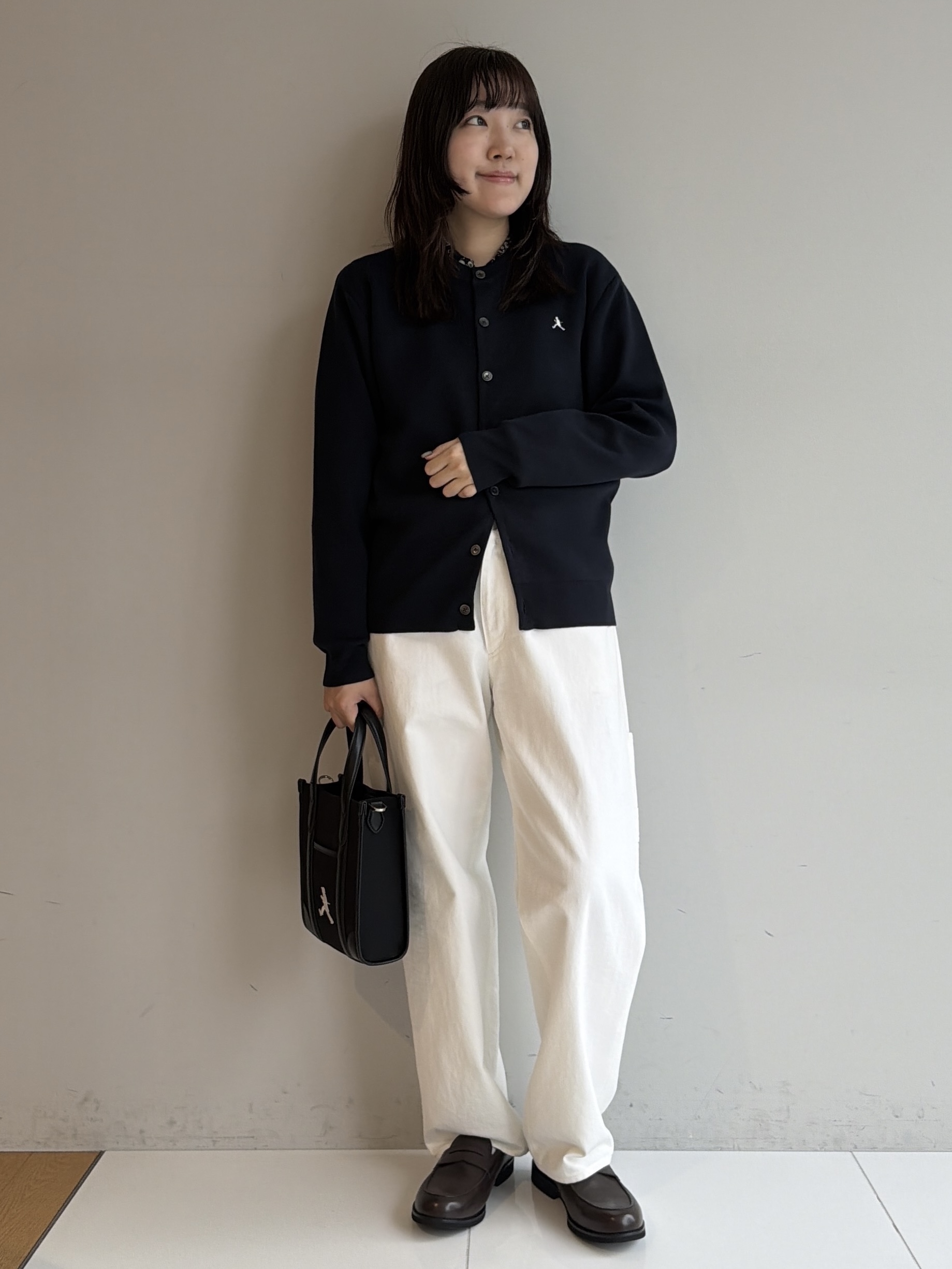 Akutagawaさんの「TAKEO KIKUCHI｜【BOWLER HAT LABEL】日本製クルーネックカーディガン」を使ったコーディネート