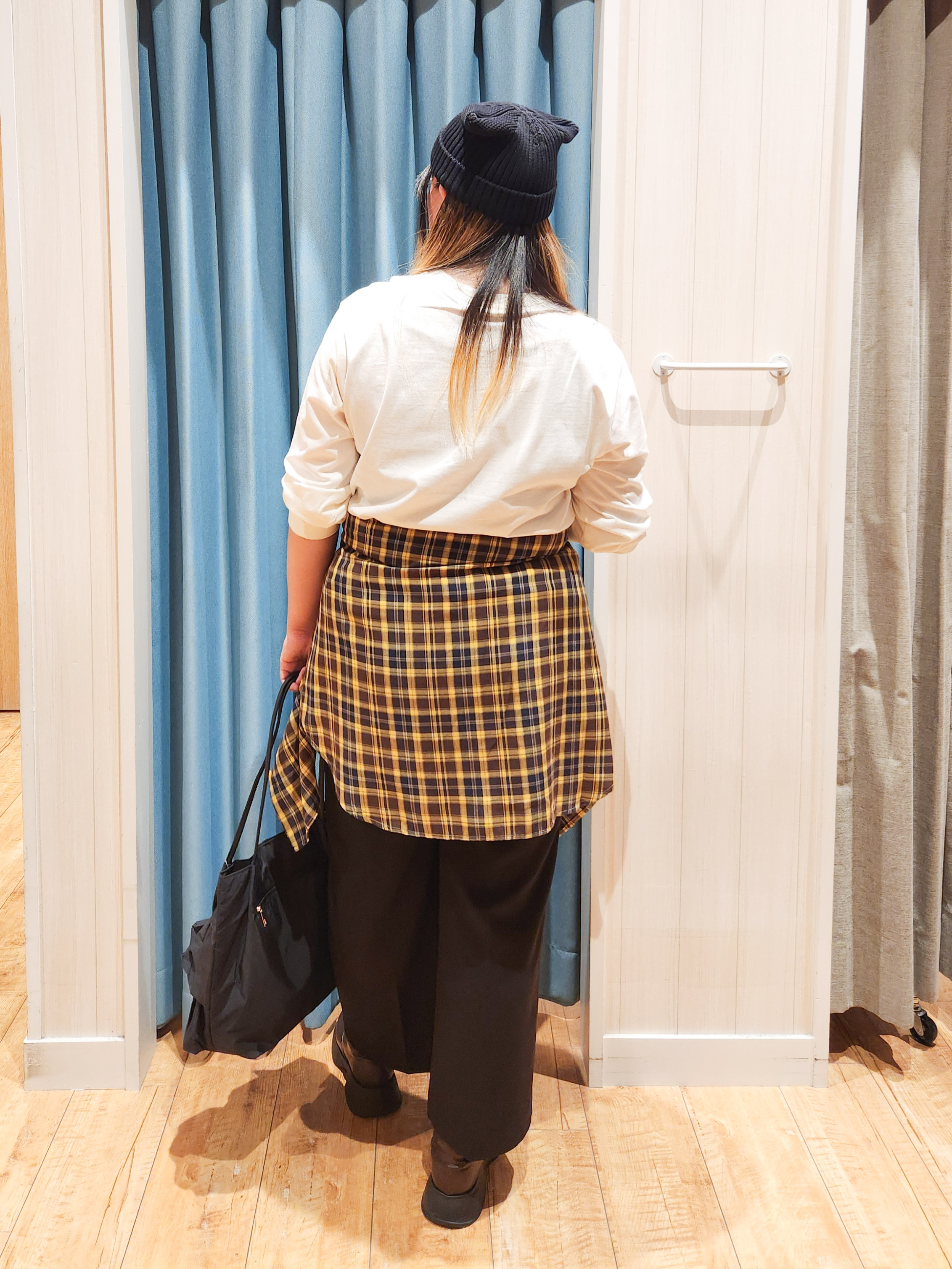れーやんさんの「SHOO･LA･RUE｜【洗濯後しわになりにくい/S-LL】選べる6パターン 羽織としても活躍する ベーシックシャツ」を使ったコーディネート