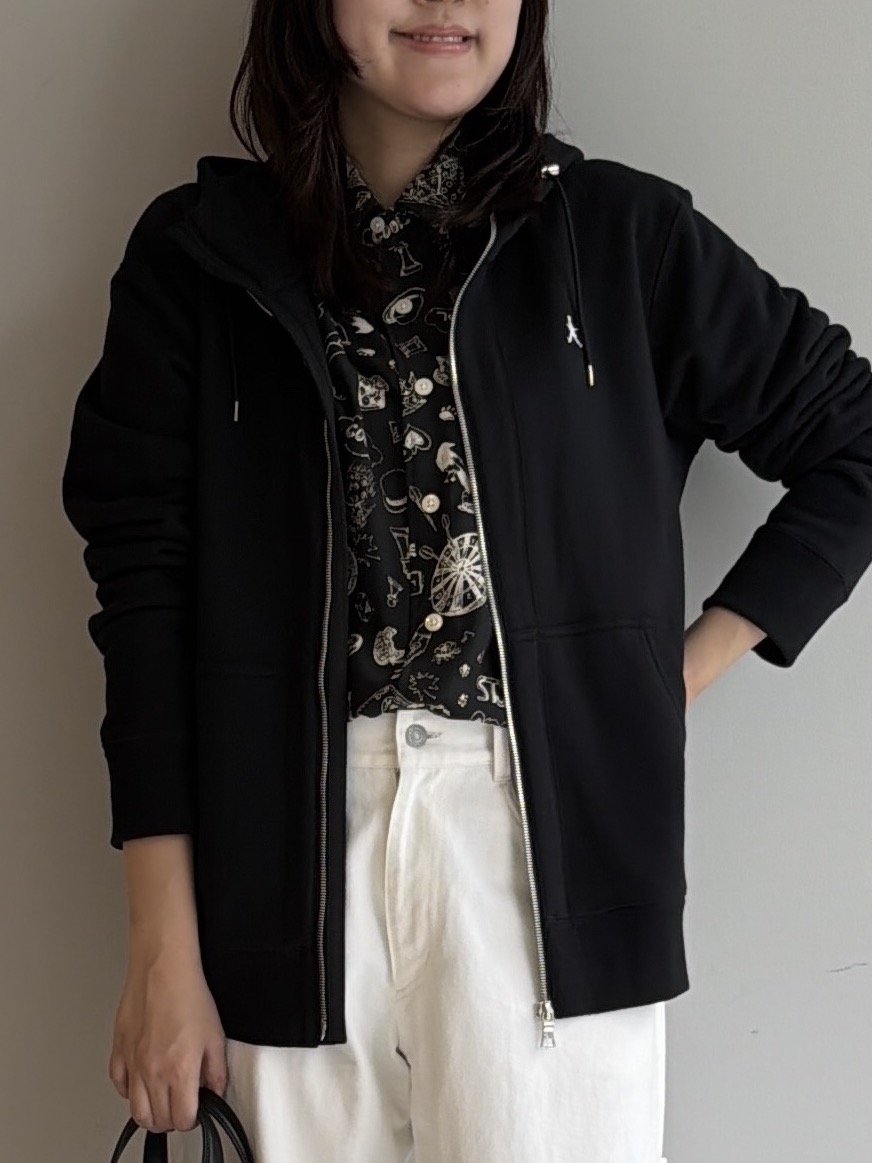 Akutagawaさんの「TAKEO KIKUCHI｜【BOWLER HAT LABEL】日本製PLAYプリントシャツ」を使ったコーディネート
