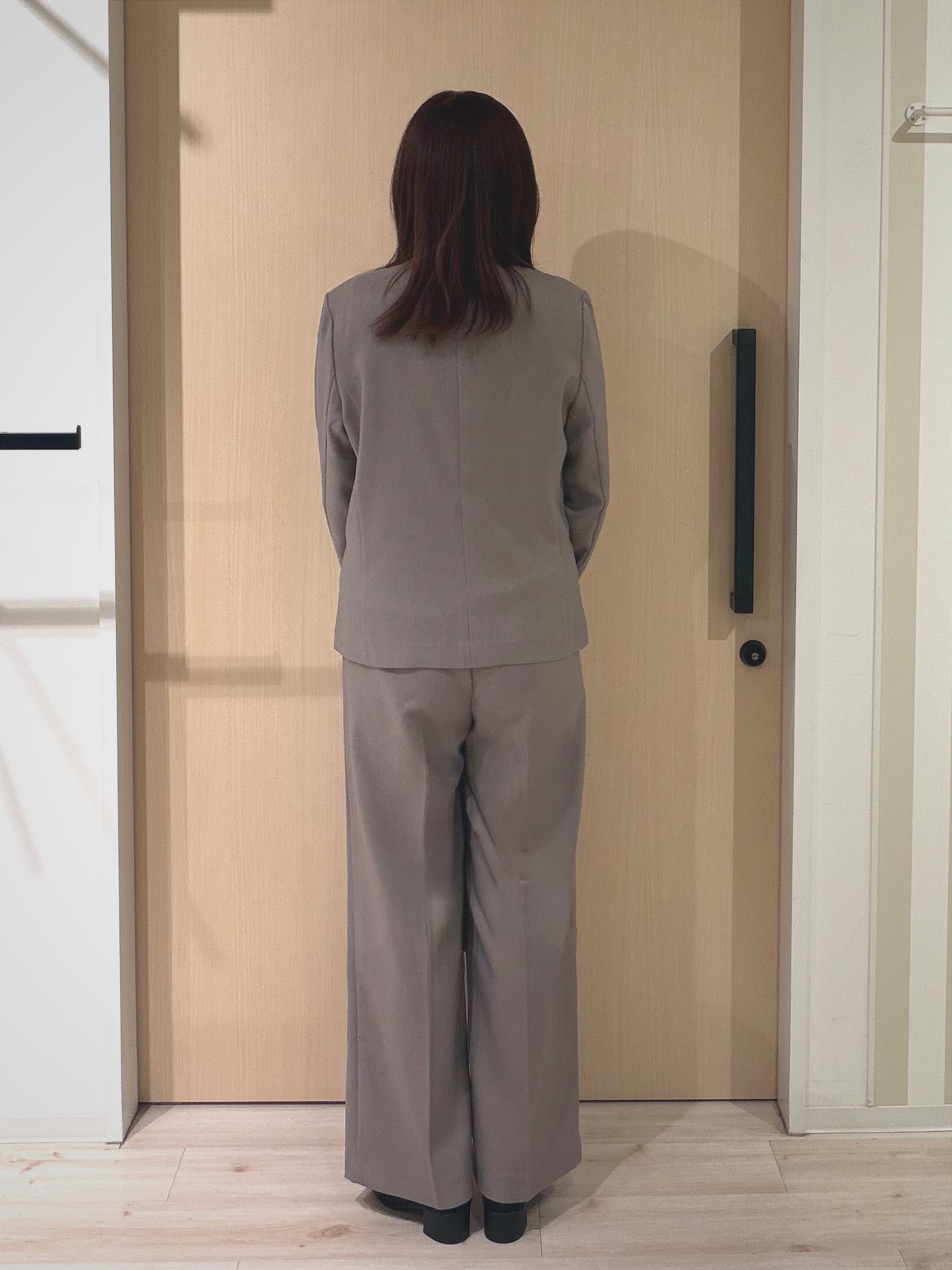 funafunaさんの「SHOO･LA･RUE｜【セットアップ可/通勤/洗濯機可/SS-LL】女性らしく決まる カラーレスジャケット」を使ったコーディネート