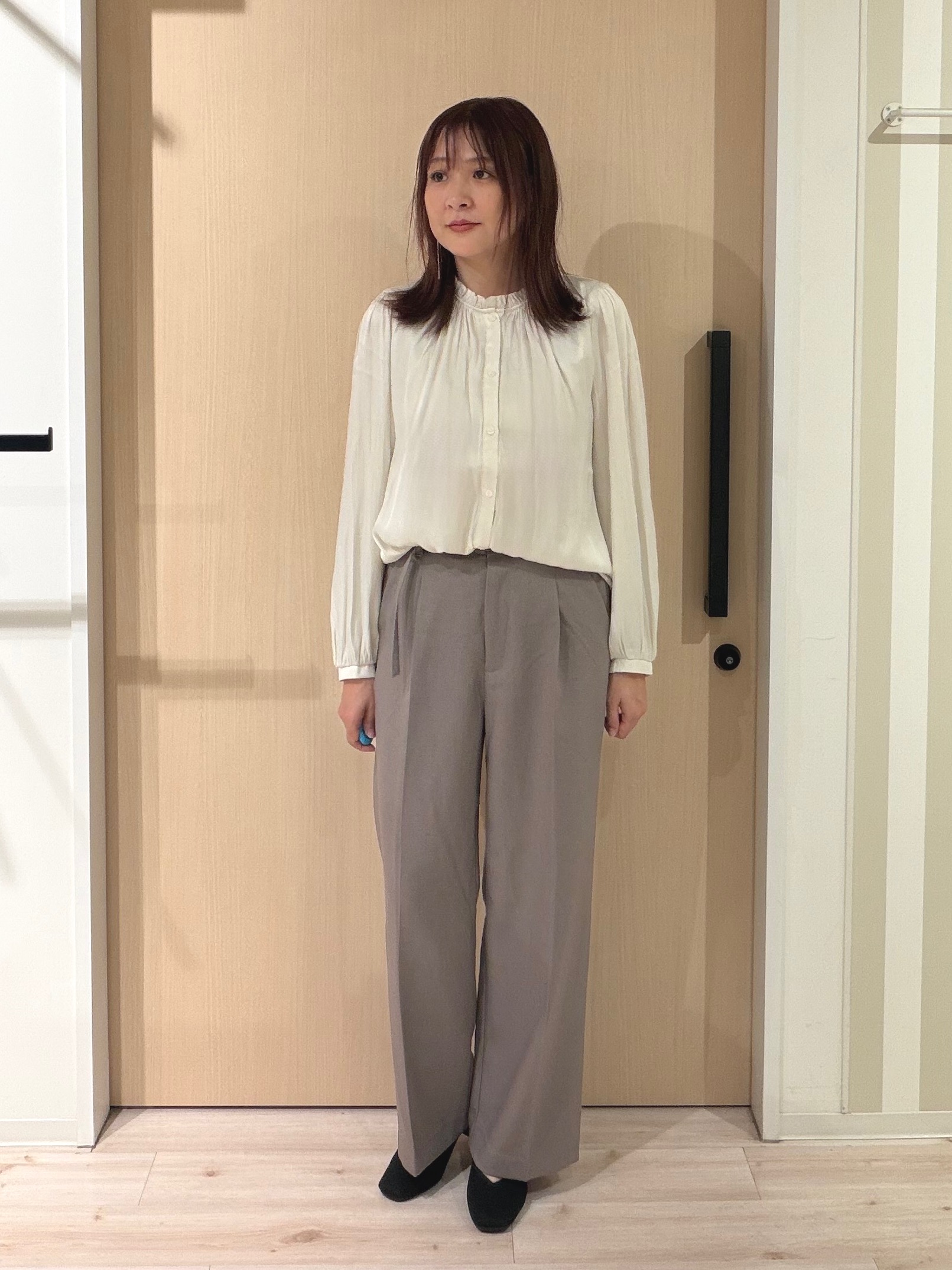 funafunaさんの「SHOO･LA･RUE｜【セットアップ可/通勤/洗濯機可/SS-LL】女性らしく決まる カラーレスジャケット」を使ったコーディネート