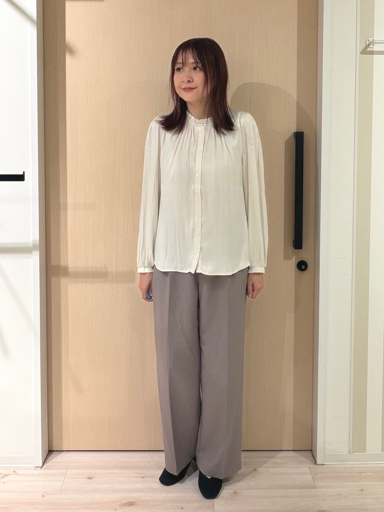 funafunaさんの「SHOO･LA･RUE｜【セットアップ可/通勤/洗濯機可/SS-LL】女性らしく決まる カラーレスジャケット」を使ったコーディネート