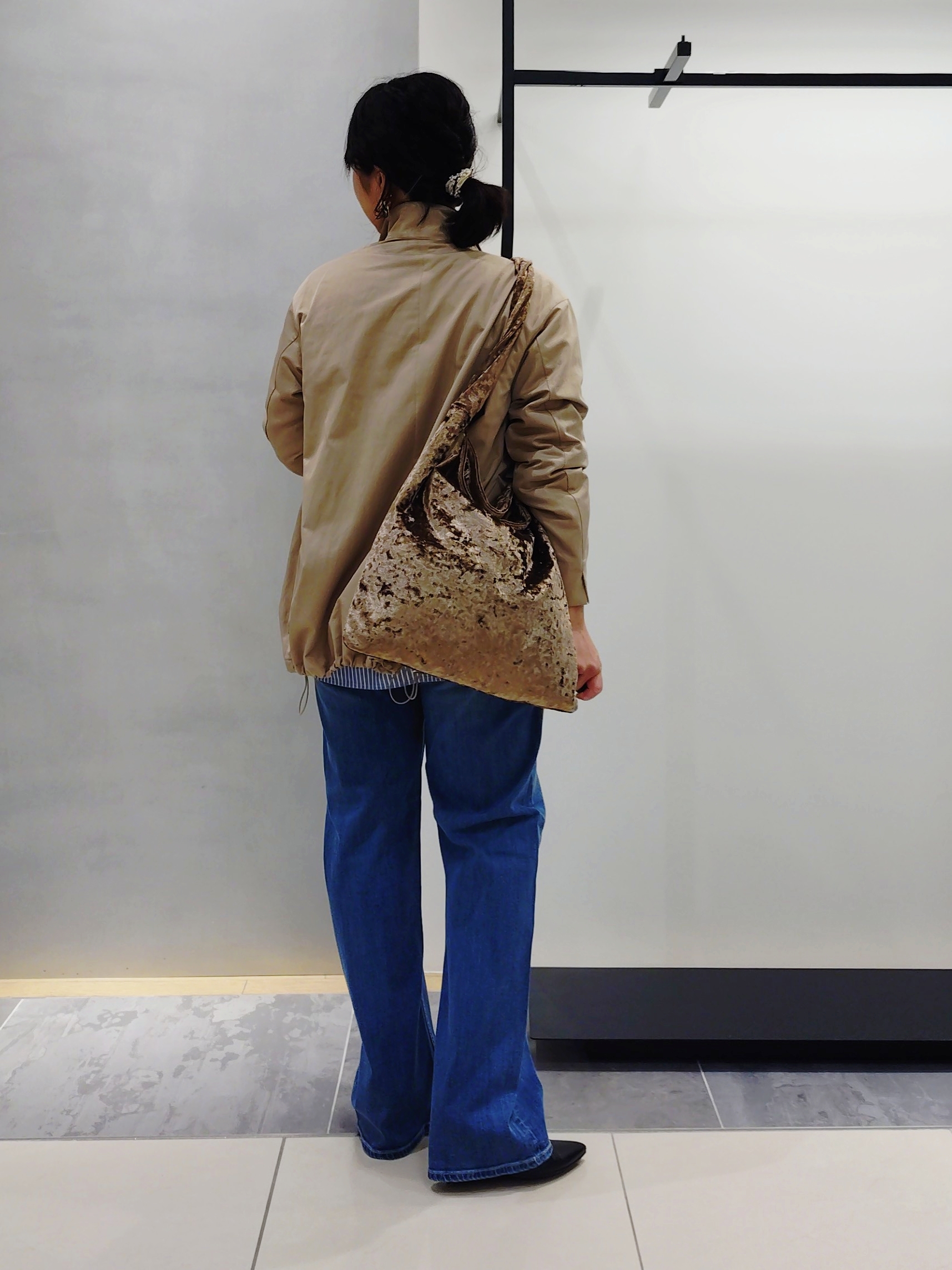 TOMOMIさんの「INDIVI｜【撥水／UVケア】スタンドカラーブルゾン」を使ったコーディネート