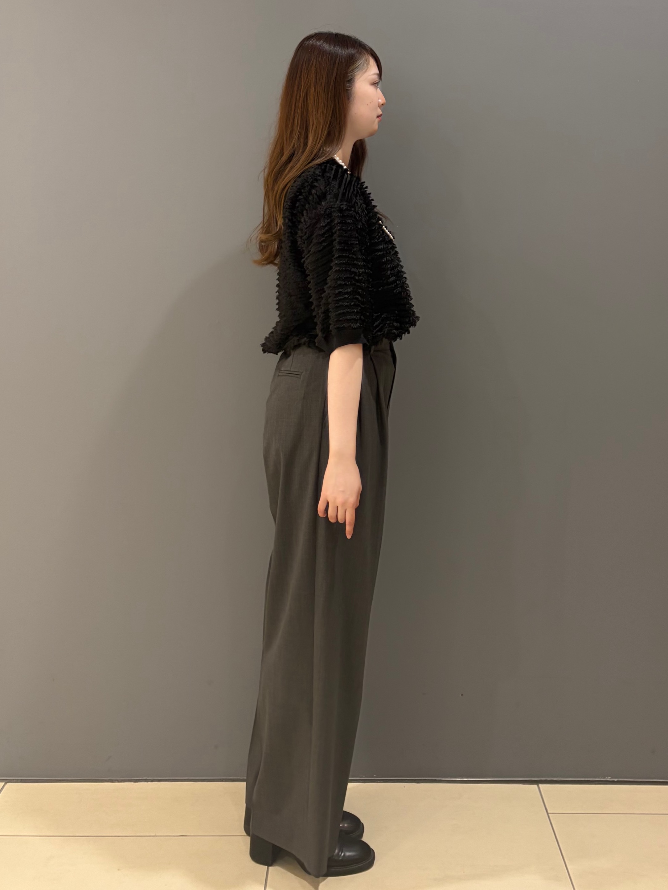 miさんの「UNTITLED｜【秋映え/体型カバー】フェザージャガードプルオーバー」を使ったコーディネート