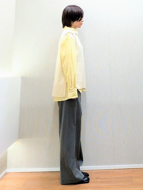 ミズタさんの「UNTITLED｜【6色展開/コットン100】カラーベーシックシャツ」を使ったコーディネート