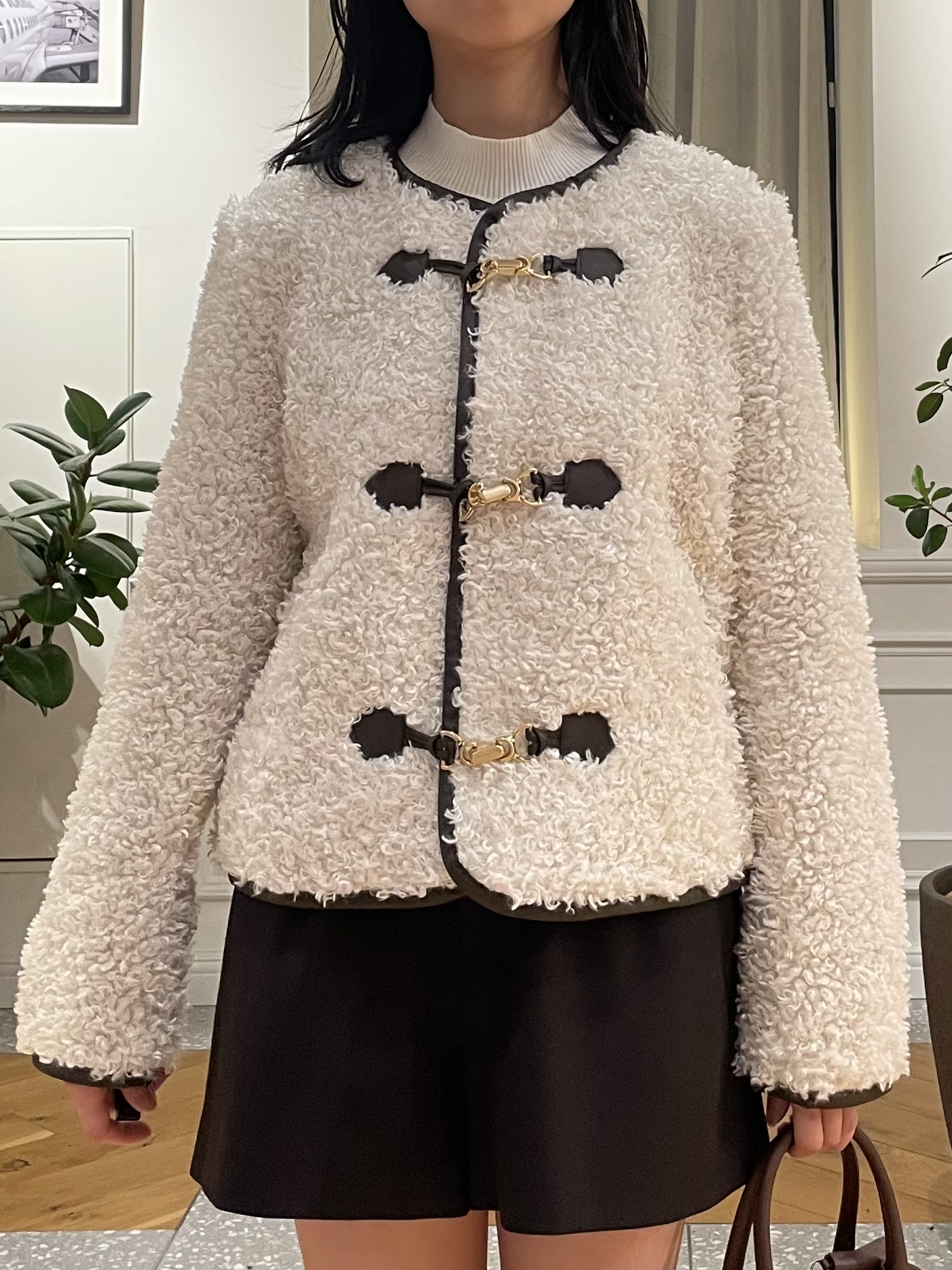 Lilyさんの「DRESSTERIOR｜【接触冷感】クールタッチ ハーフスリーブニット」を使ったコーディネート