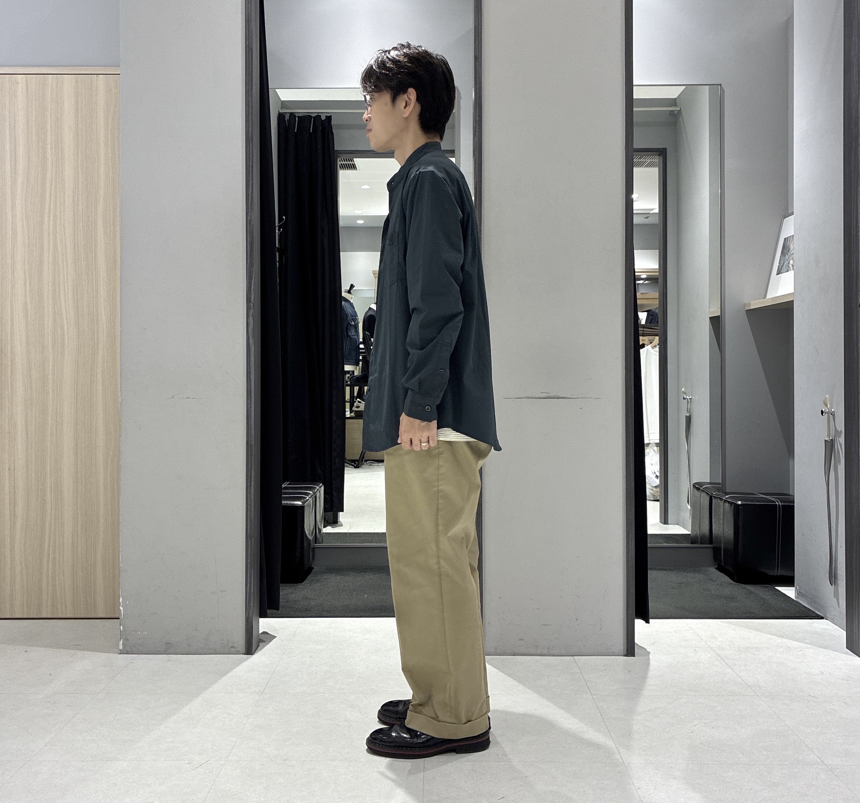 わいずみさんの「TAKEO KIKUCHI｜3Dナイロンストレッチ バンドカラーシャツ」を使ったコーディネート