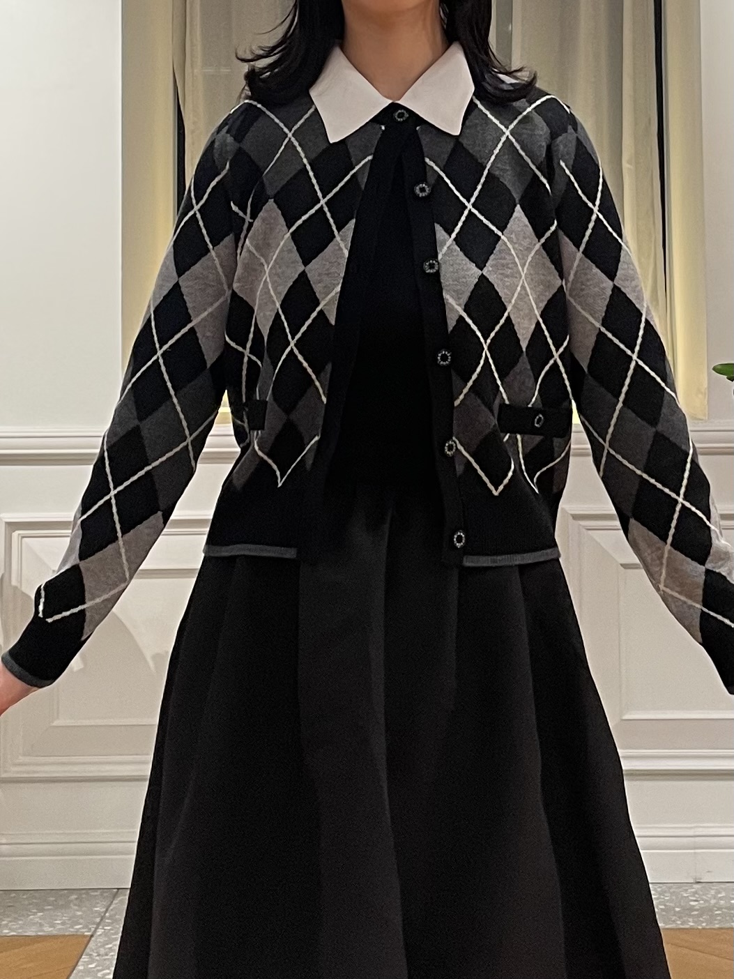 Lilyさんの「DRESSTERIOR｜バイカラーニットコンビワンピース」を使ったコーディネート