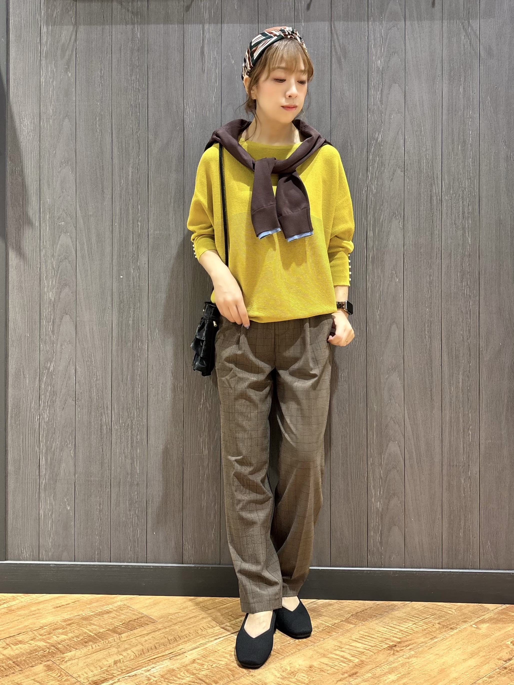 meiさんの「SHOO･LA･RUE｜【S-LL/洗濯機可】レイヤード風でこなれ見え 配色カーディガン」を使ったコーディネート
