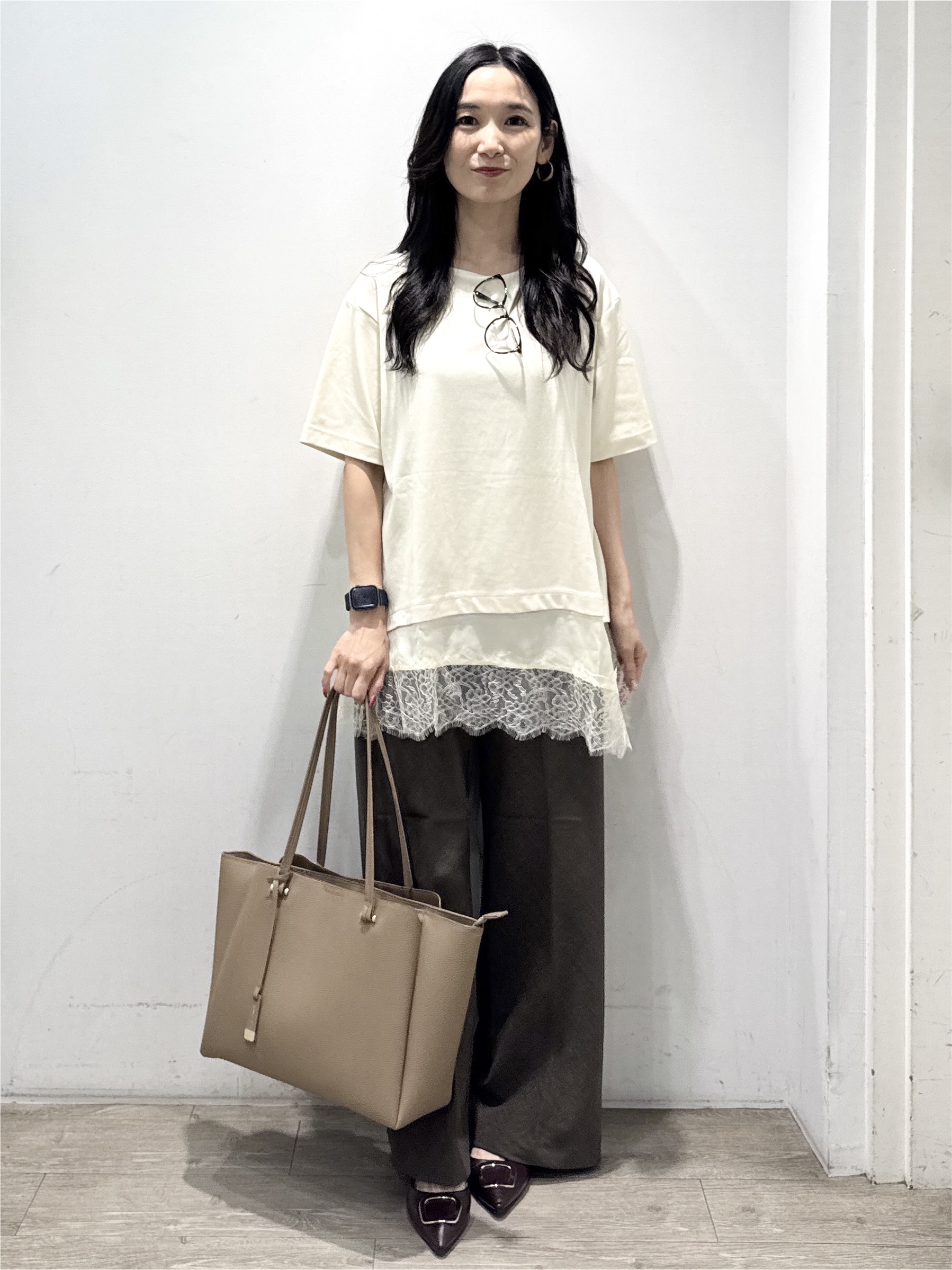 yuicciさんの「OPAQUE.CLIP｜裾レースアシメカットソー【洗濯機OK】」を使ったコーディネート