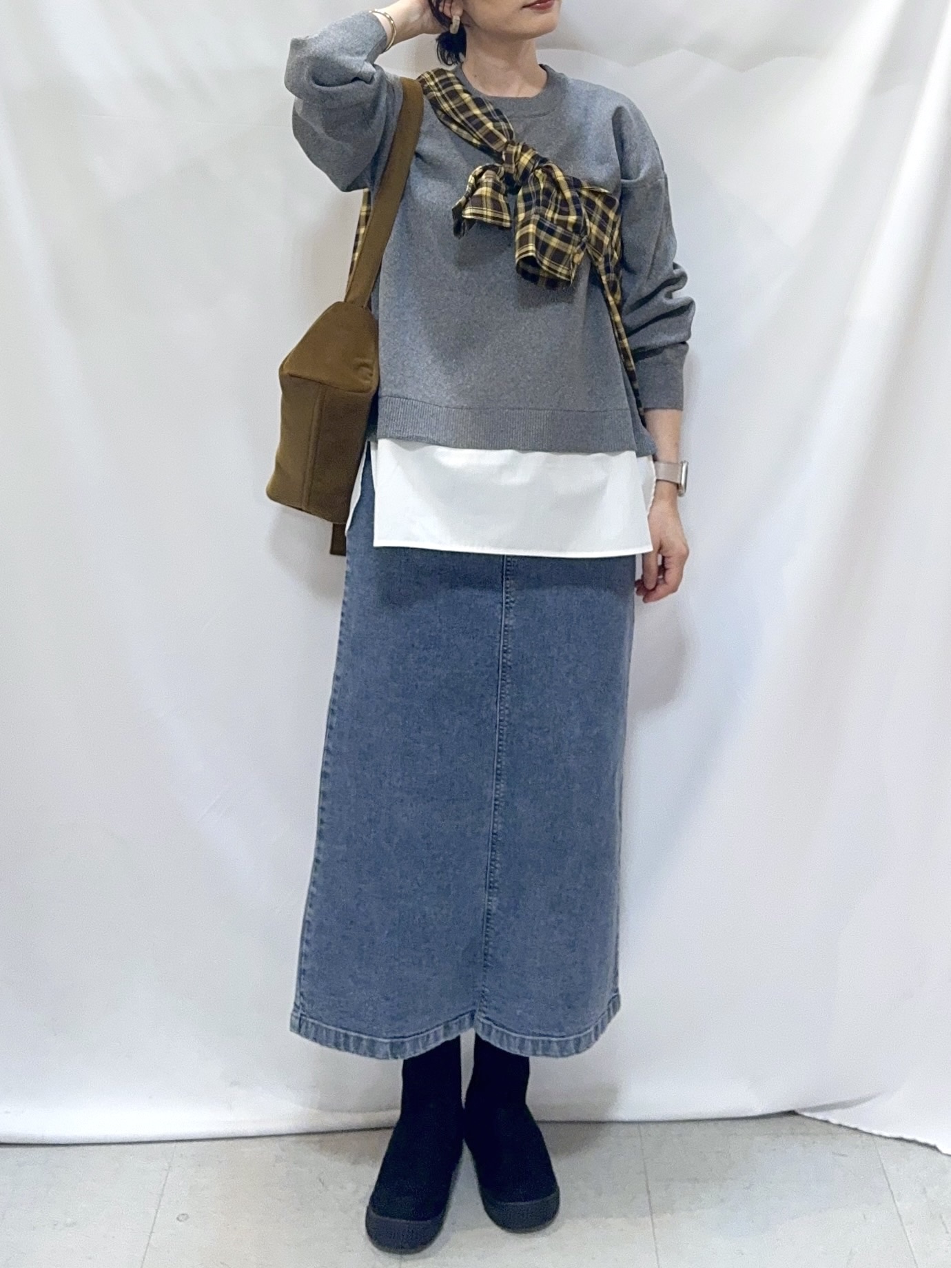 𝐇𝐢𝐫𝐨𝐦𝐢さんの「SHOO･LA･RUE｜【洗濯後しわになりにくい/S-LL】選べる6パターン 羽織としても活躍する ベーシックシャツ」を使ったコーディネート