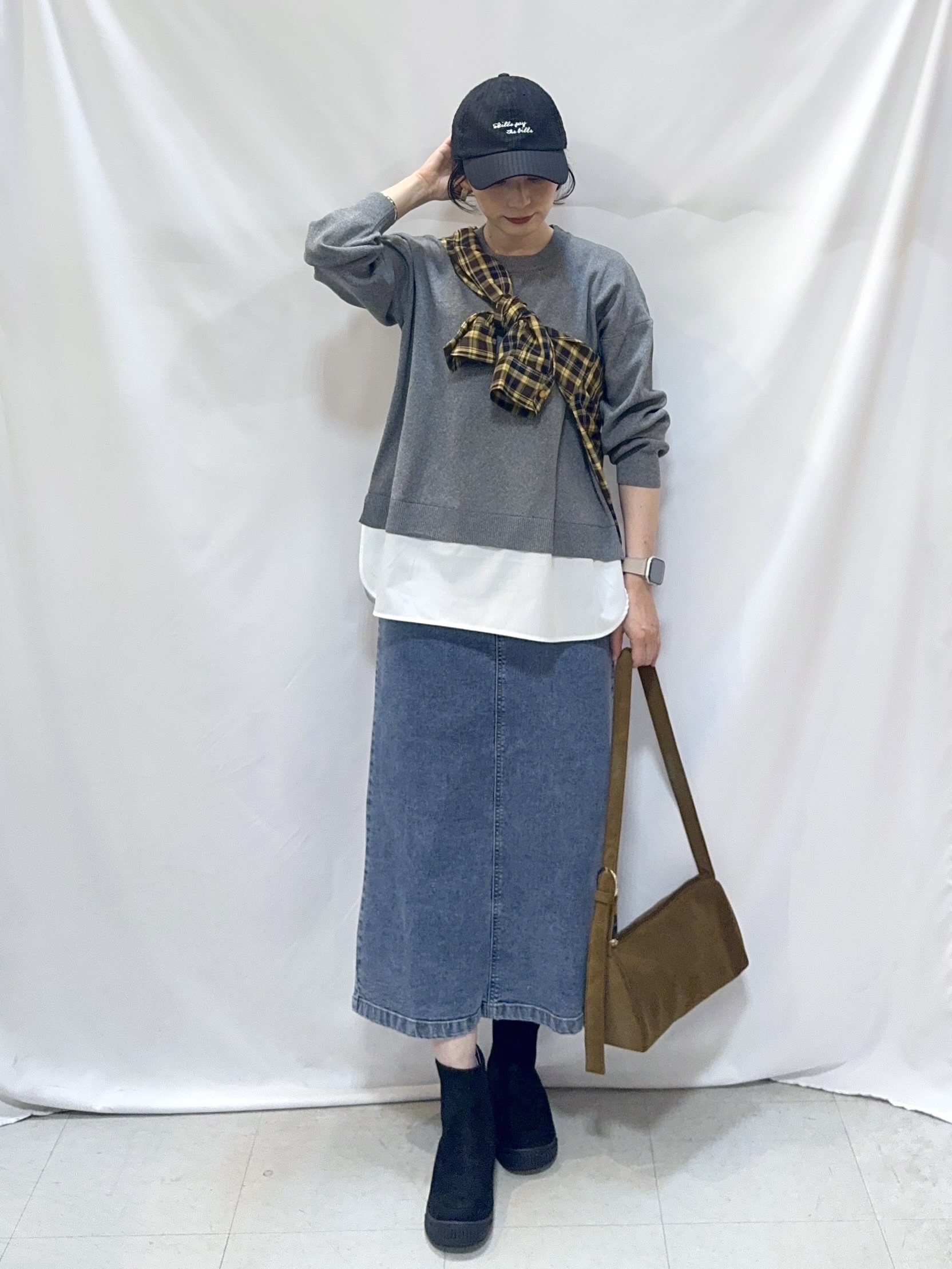 𝐇𝐢𝐫𝐨𝐦𝐢さんの「SHOO･LA･RUE｜【洗濯後しわになりにくい/S-LL】選べる6パターン 羽織としても活躍する ベーシックシャツ」を使ったコーディネート