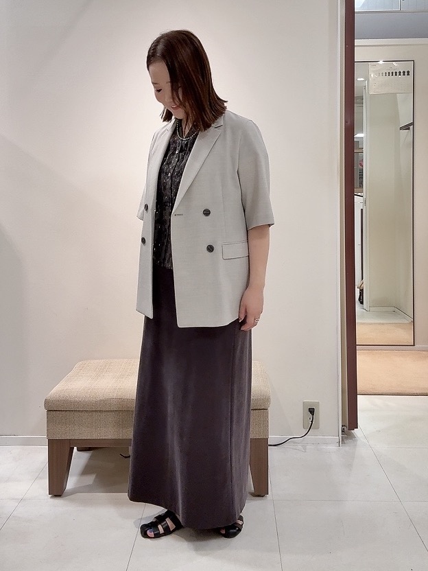 YUIさんの「UNTITLED｜【シワになりにくい/セットアップ可/接触冷感】ハーフスリーブジャケット」を使ったコーディネート
