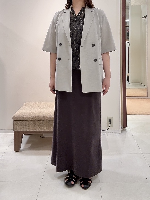YUIさんの「UNTITLED｜【シワになりにくい/セットアップ可/接触冷感】ハーフスリーブジャケット」を使ったコーディネート